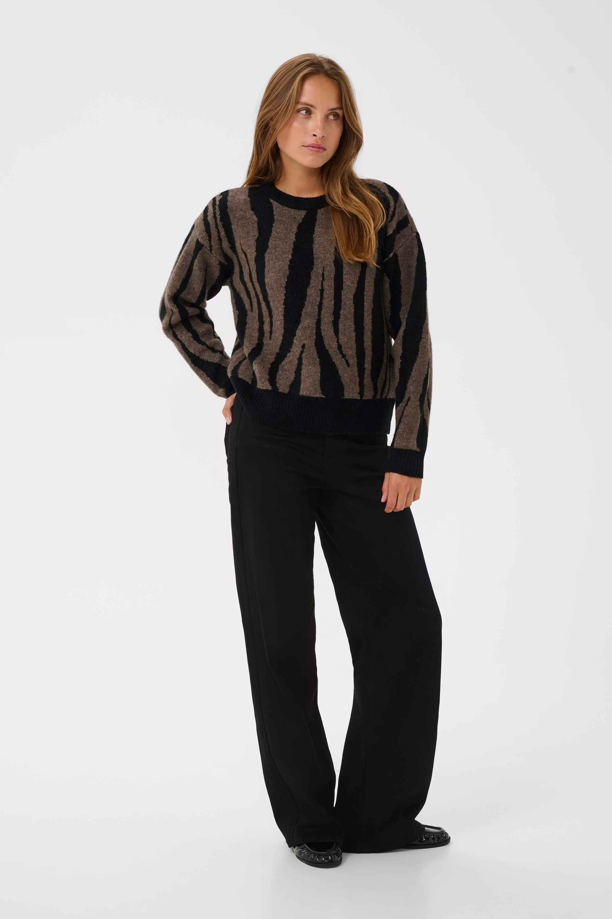 KAbitzy Pullover LOOKBOOK FRONT 10510840-109076