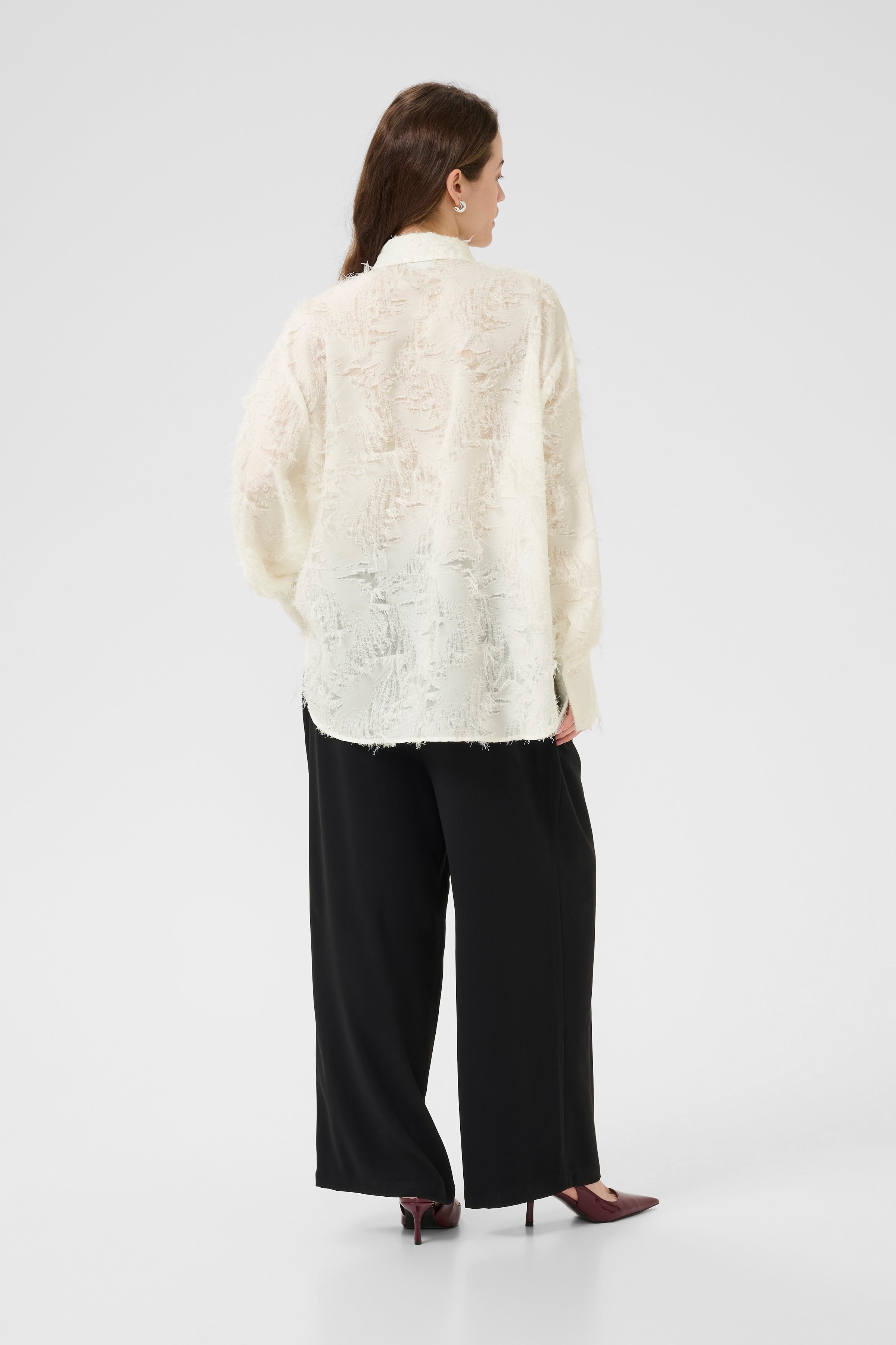 KApariva Shirt LOOKBOOK BACK 10510123-110602