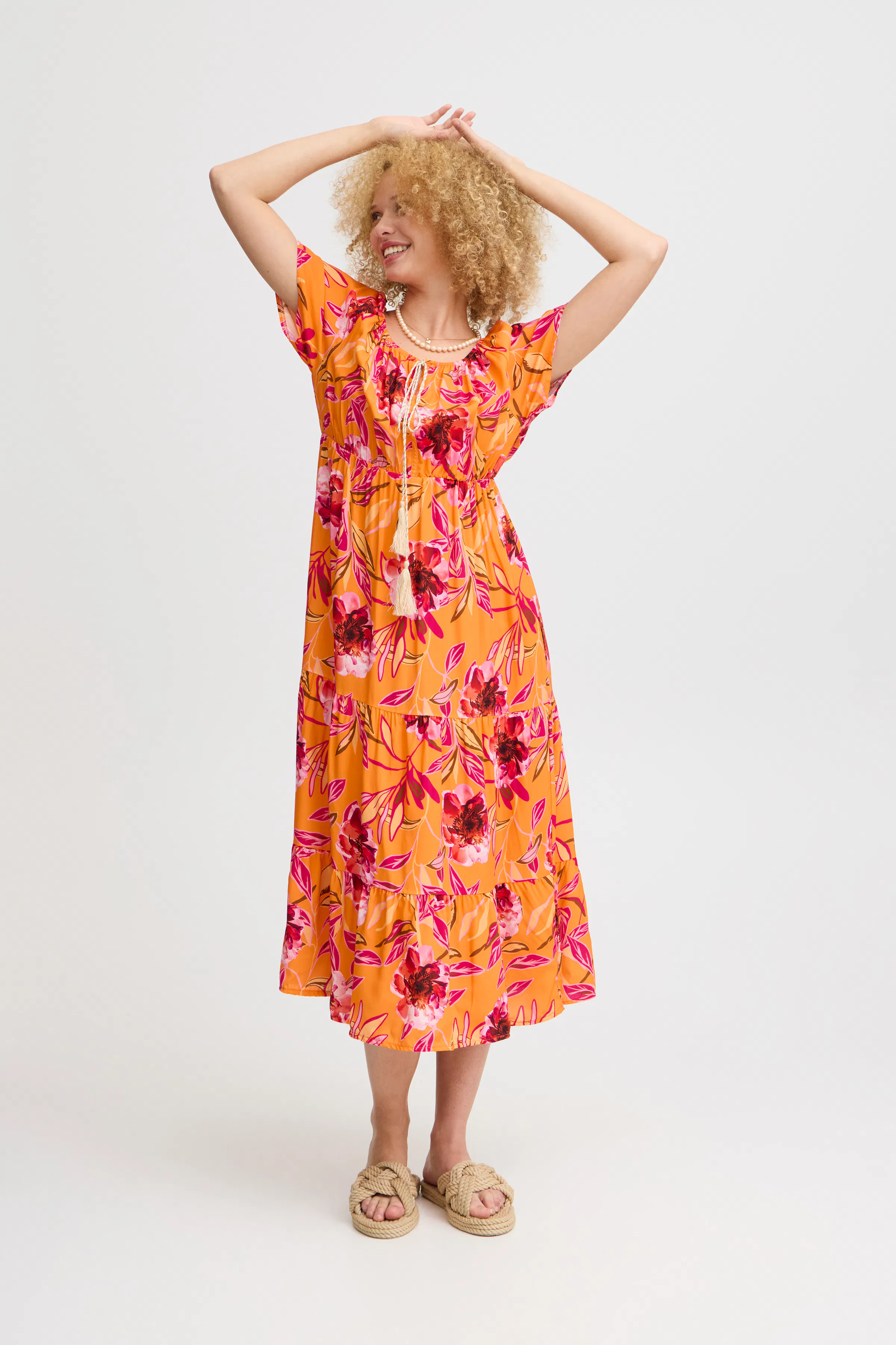 SBRACHA Dress LOOKBOOK FRONT 22100662-161360