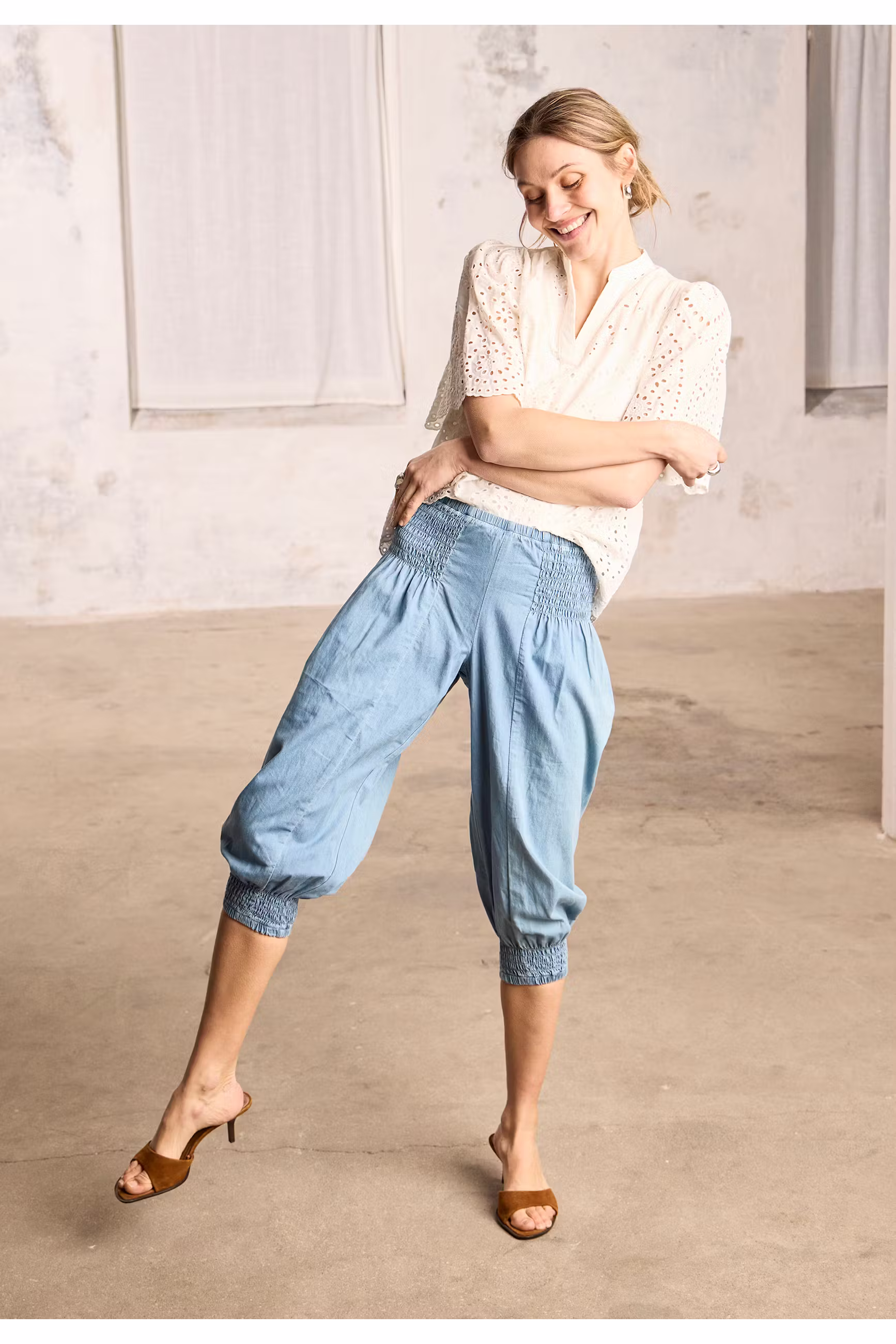 PZJILL Capri pants LOCATION NONE 50210771-200008