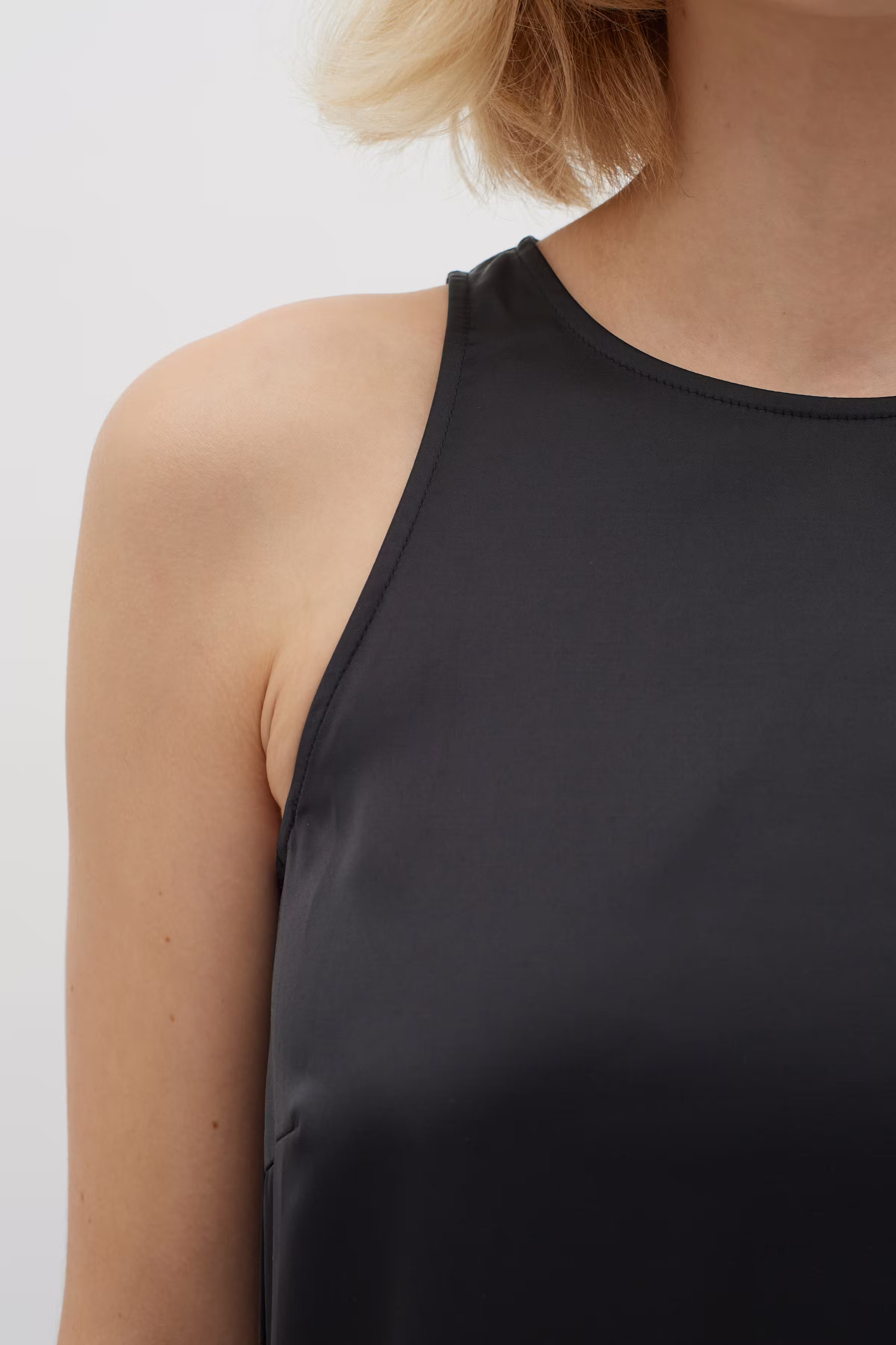 BiroIW Klänning LOOKBOOK DETAIL 30108584-194008