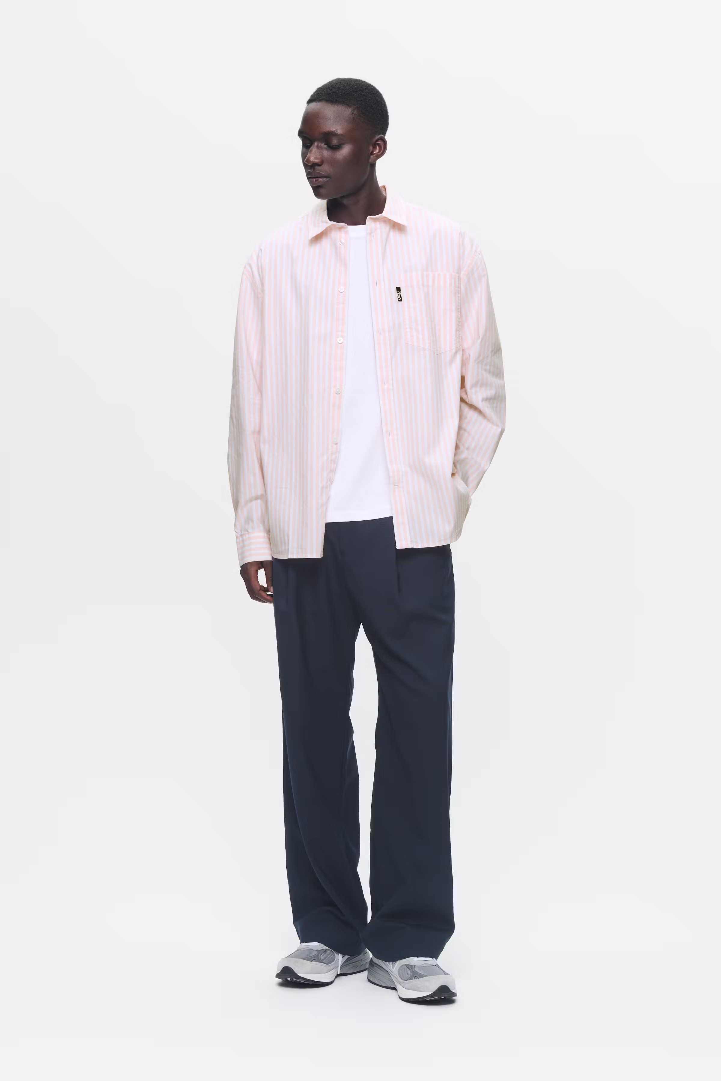 WWDay Shirt LOOKBOOK FRONT 30250100-W5012