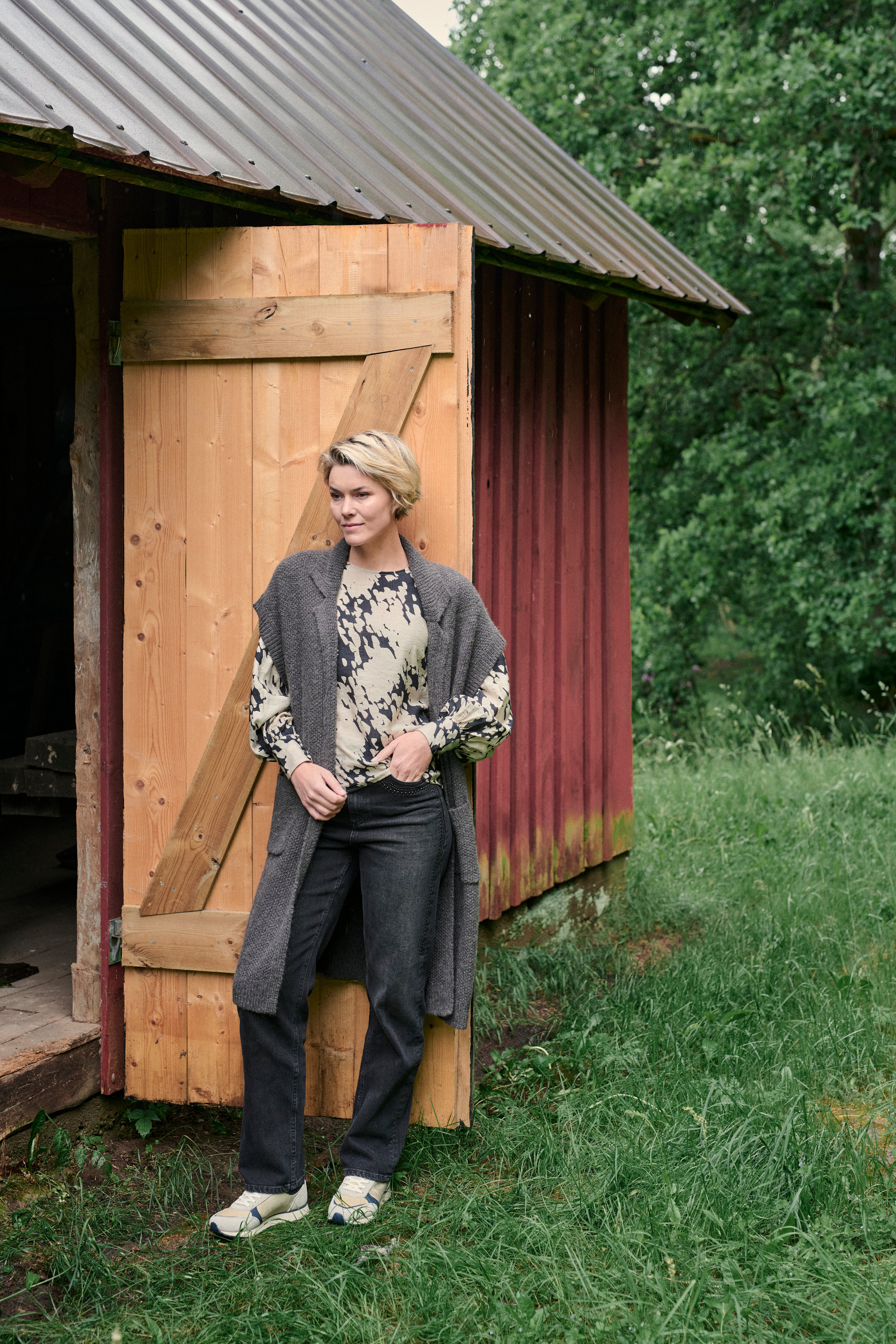 KAlouise Blouse LOCATION NONE 10508990-106289