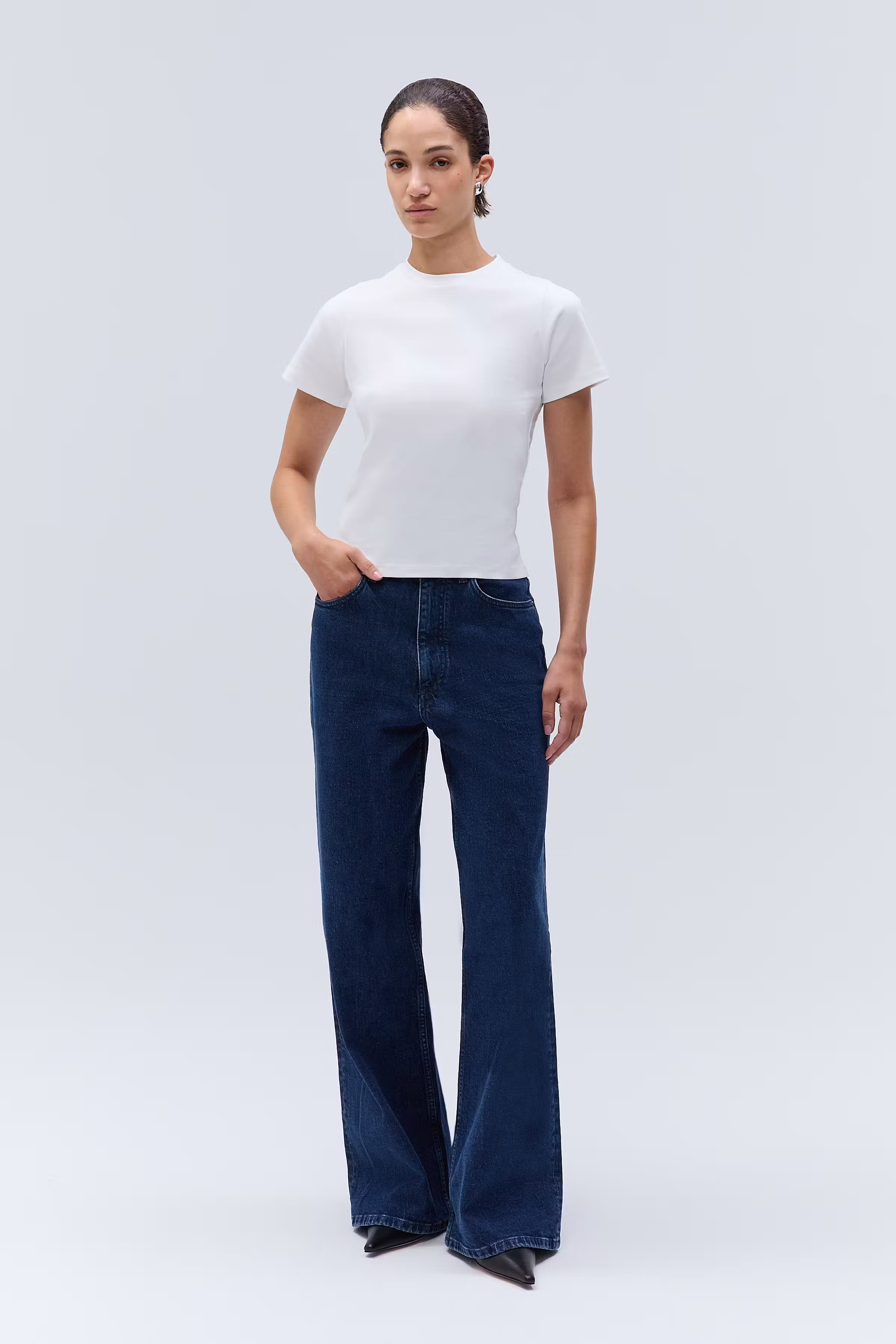 IOFeliciana Top LOOKBOOK FRONT 30600085-WH001