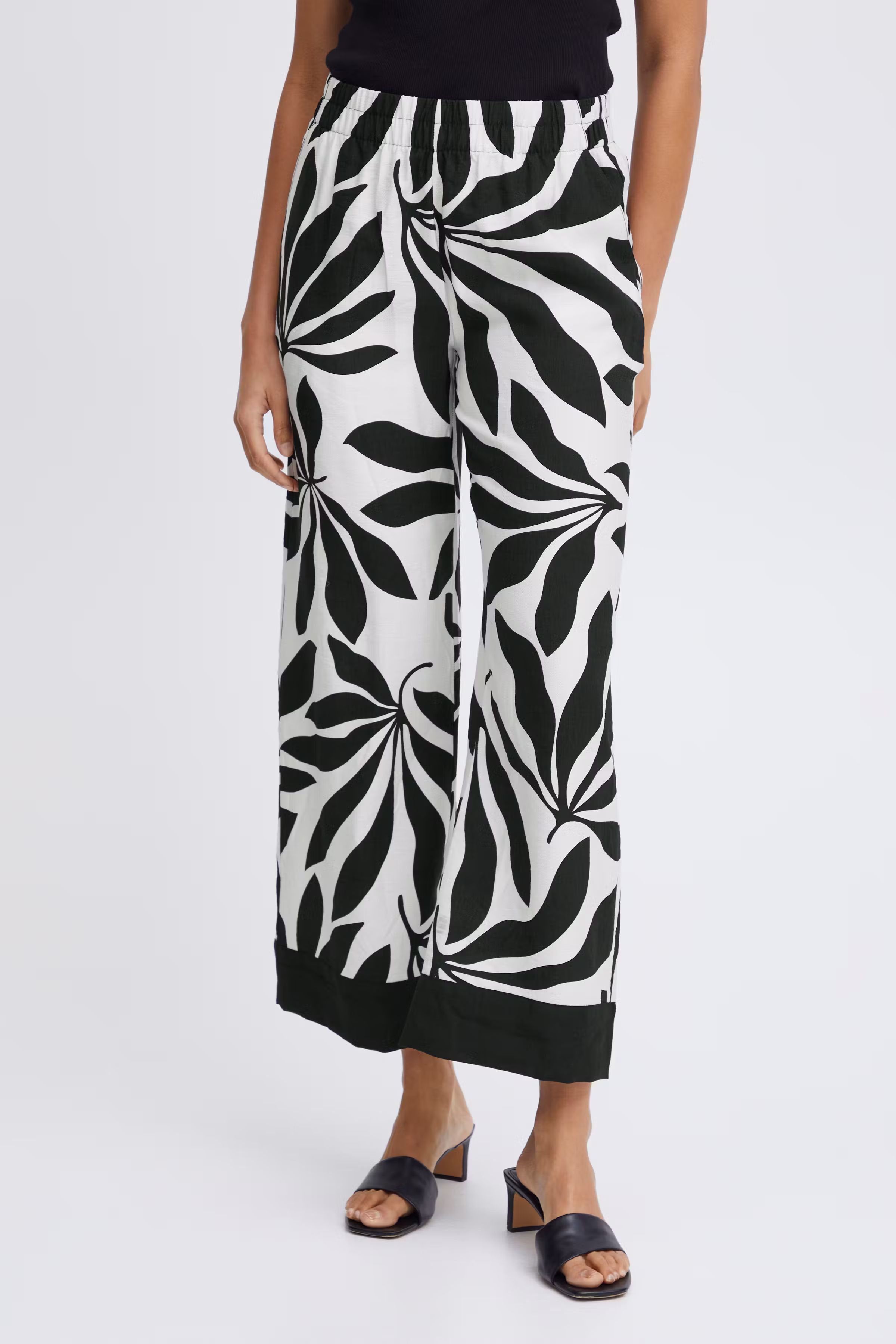 BYJANINA Bukser LOOKBOOK FRONT 20814898-203167