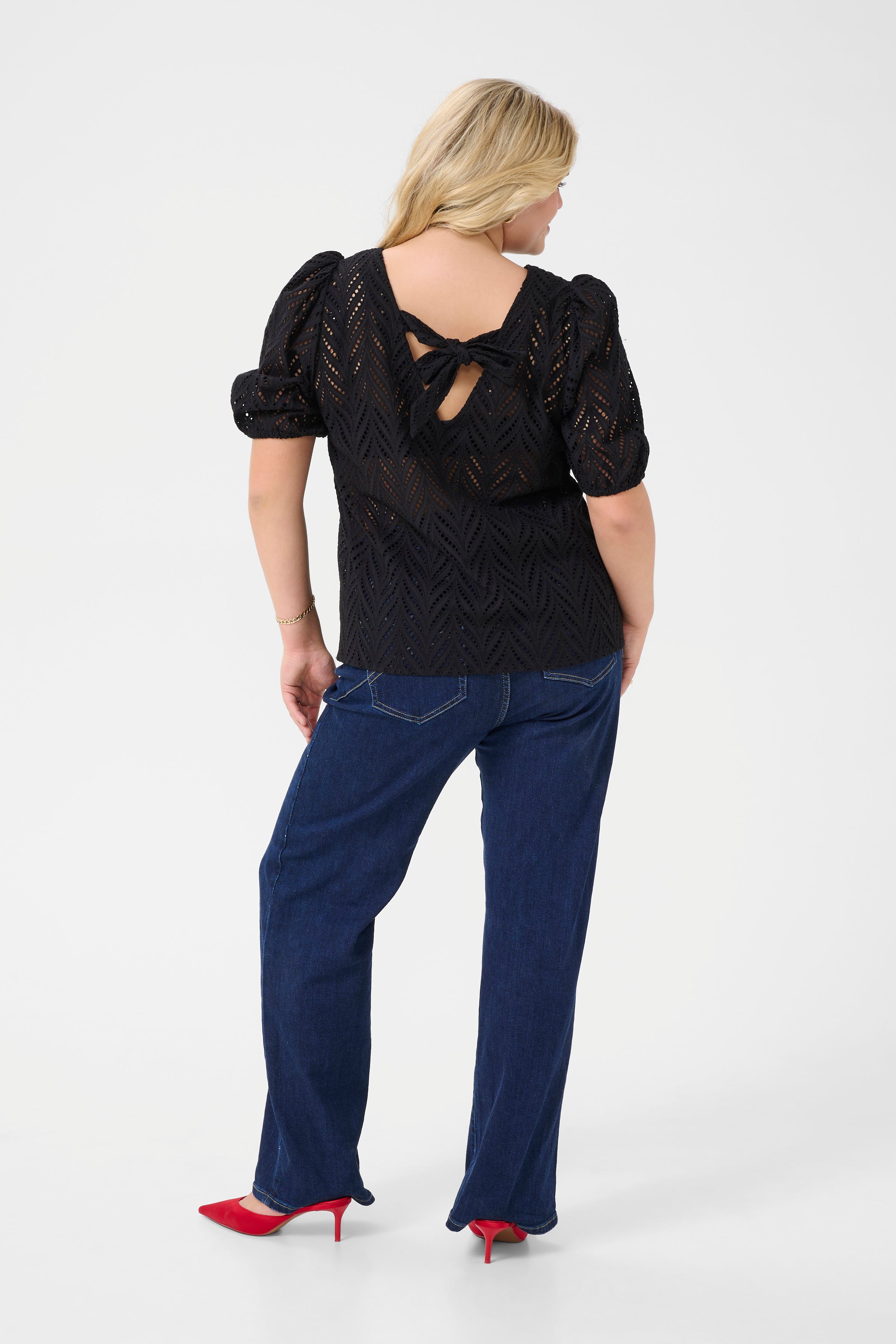 KCmasia Blouse LOOKBOOK BACK 10583390-100121