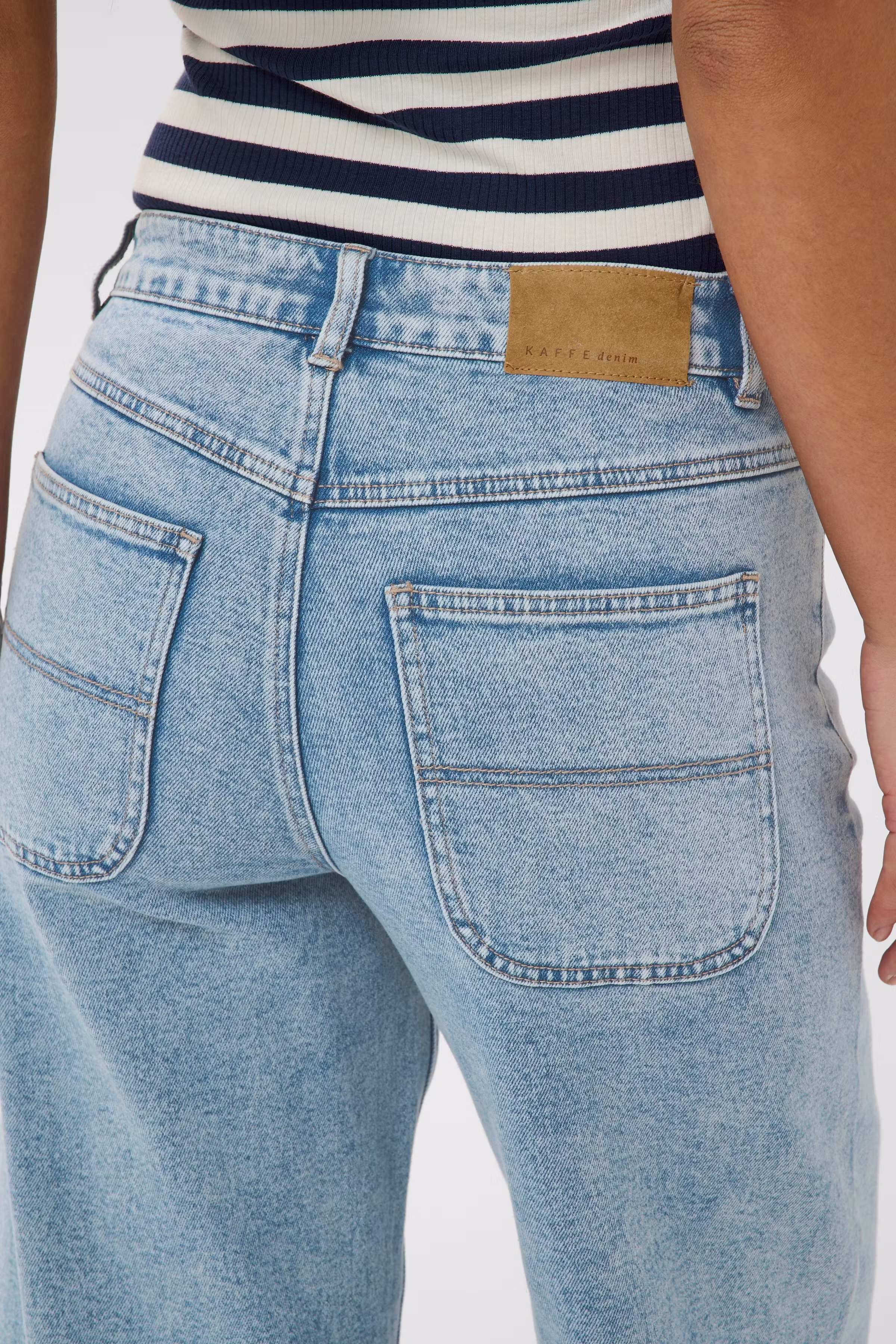 KAamalia Jeans LOOKBOOK DETAIL 10511559-101012