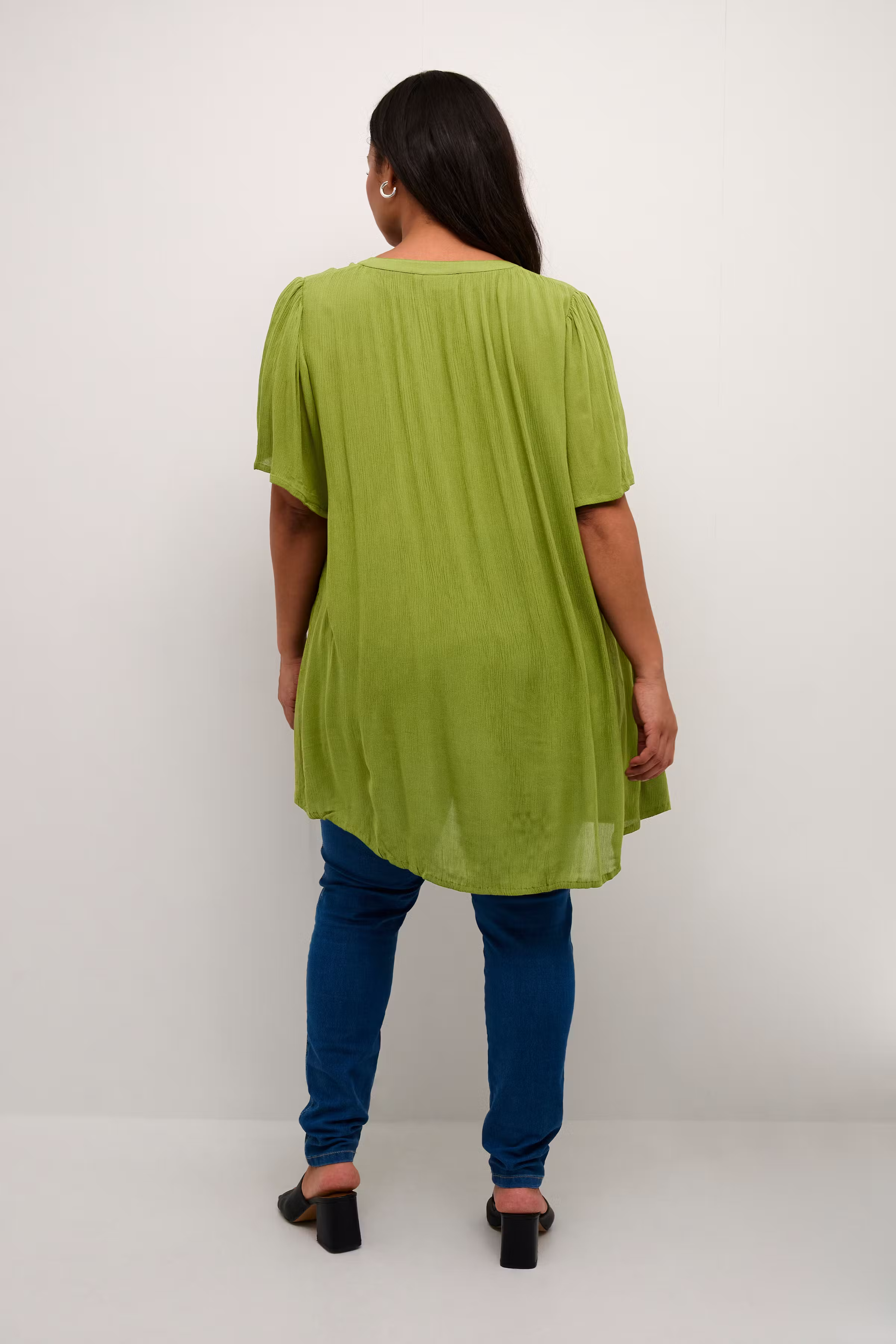 KCami Tunika LOOKBOOK BACK 10580341-180435