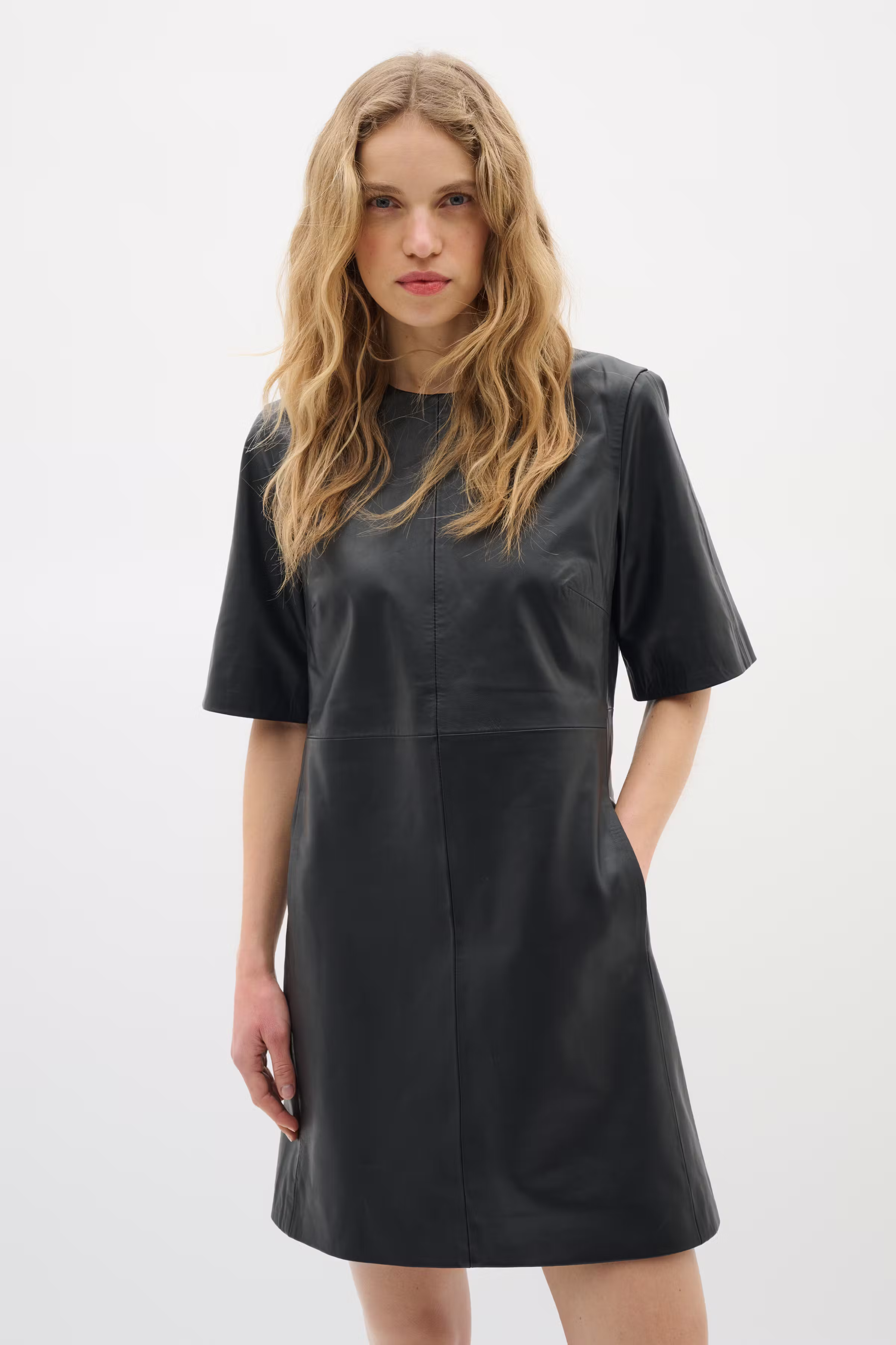 BrodiaIW Jurk LOOKBOOK FRONT 30110998-194008