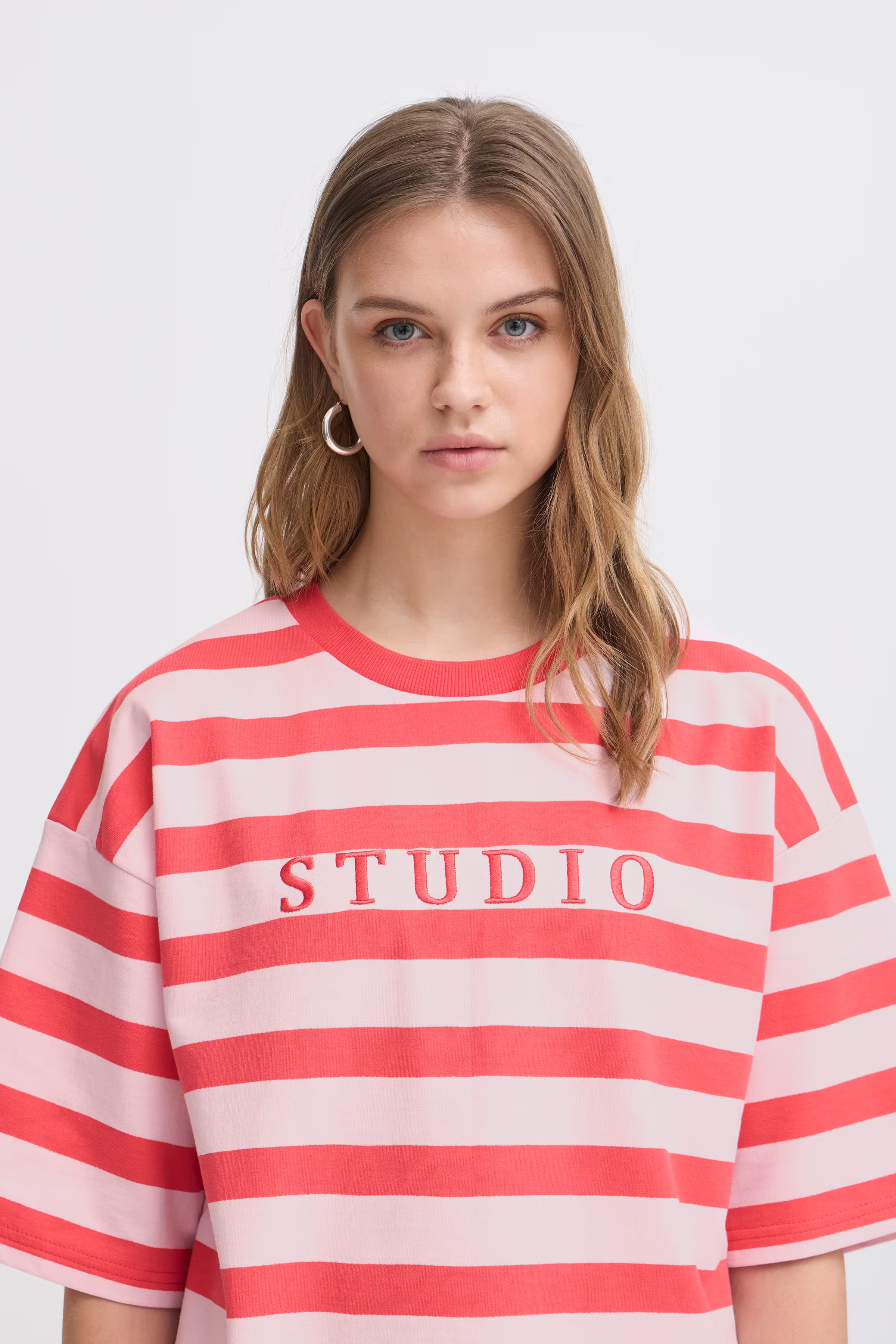 IHOCIE T-shirt LOOKBOOK DETAIL 20122776-171753