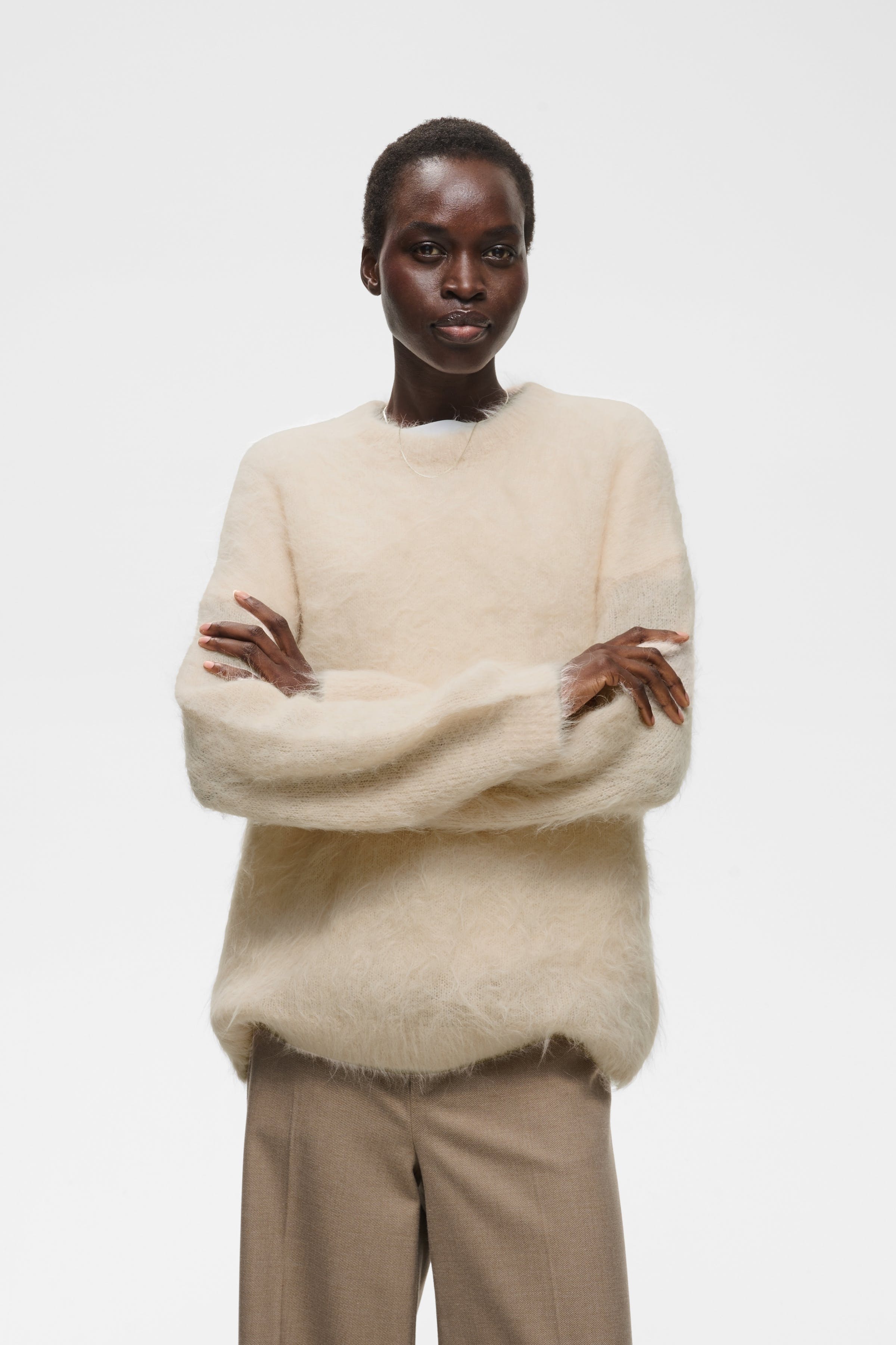 PELLOIW Pullover LOOKBOOK FRONT 30113101-130403