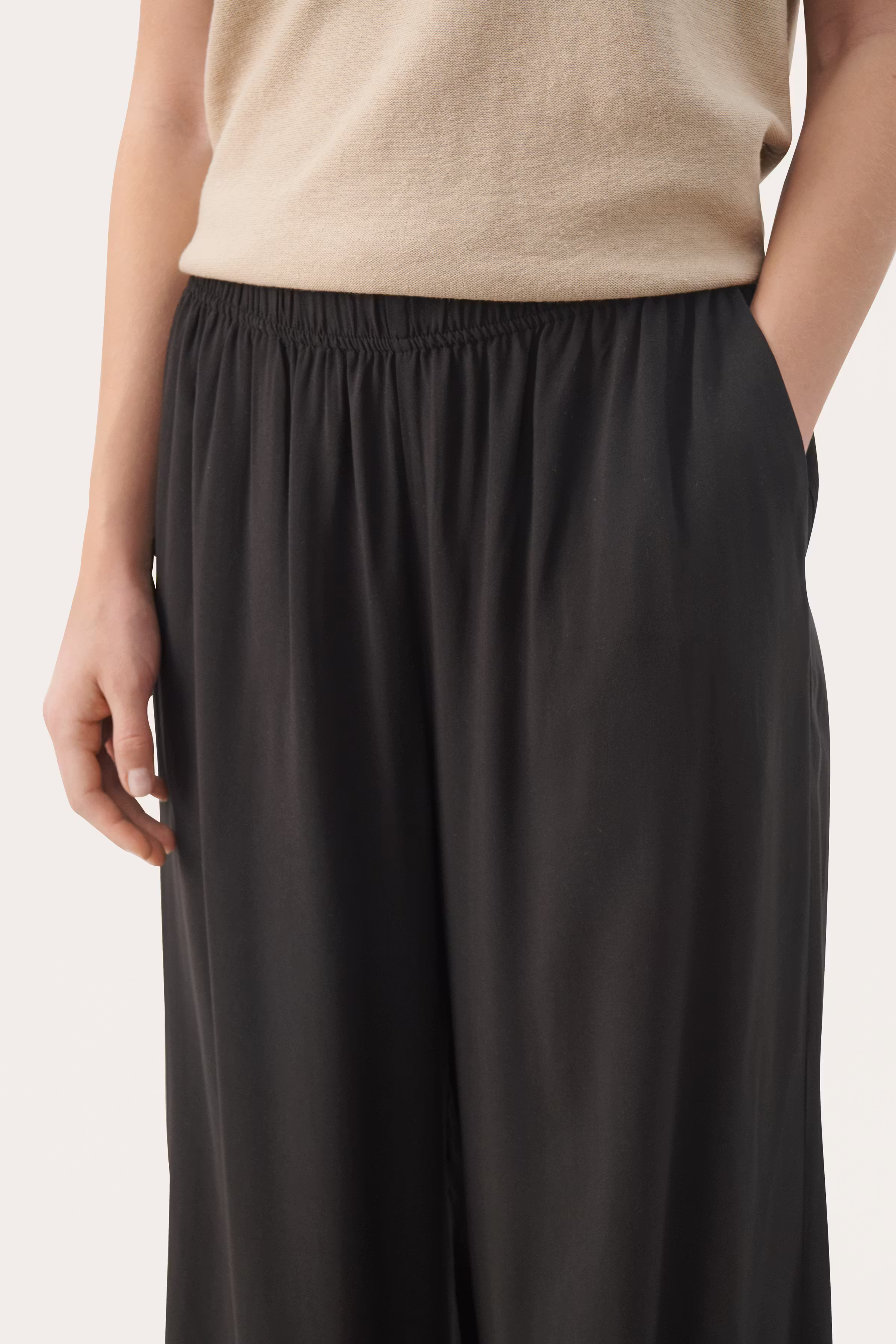 AlfiPW Hose LOOKBOOK DETAIL 30308708-194008