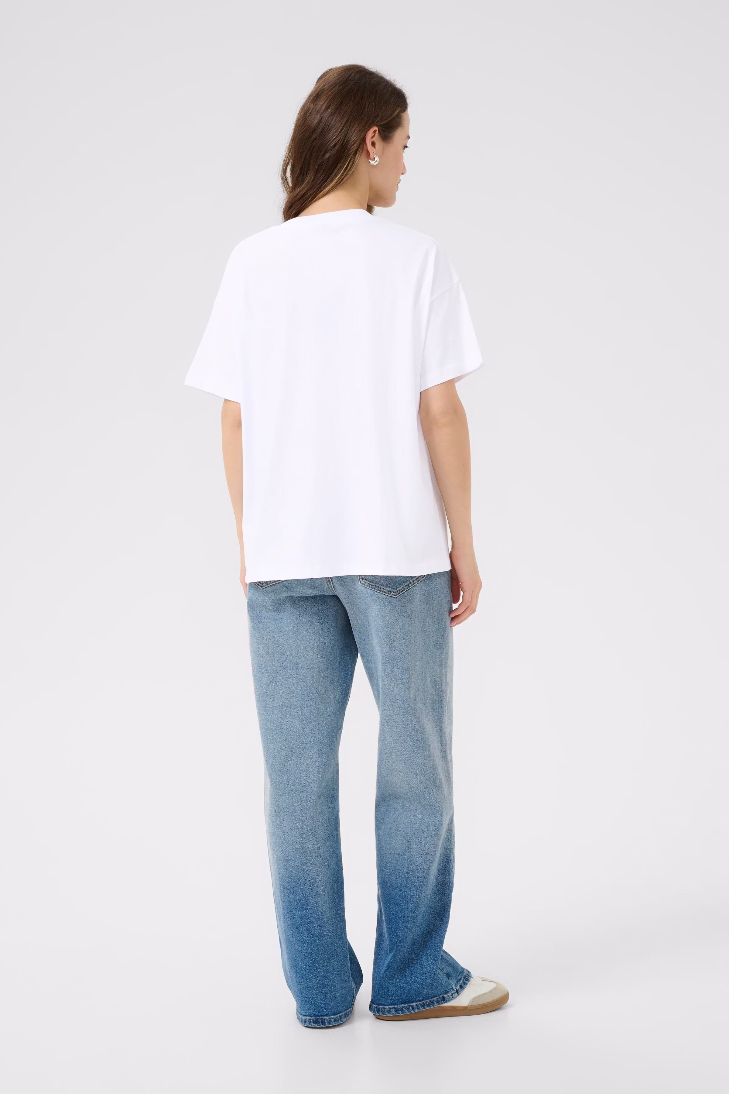 KAadelina T-shirt LOOKBOOK BACK 10510210-107788