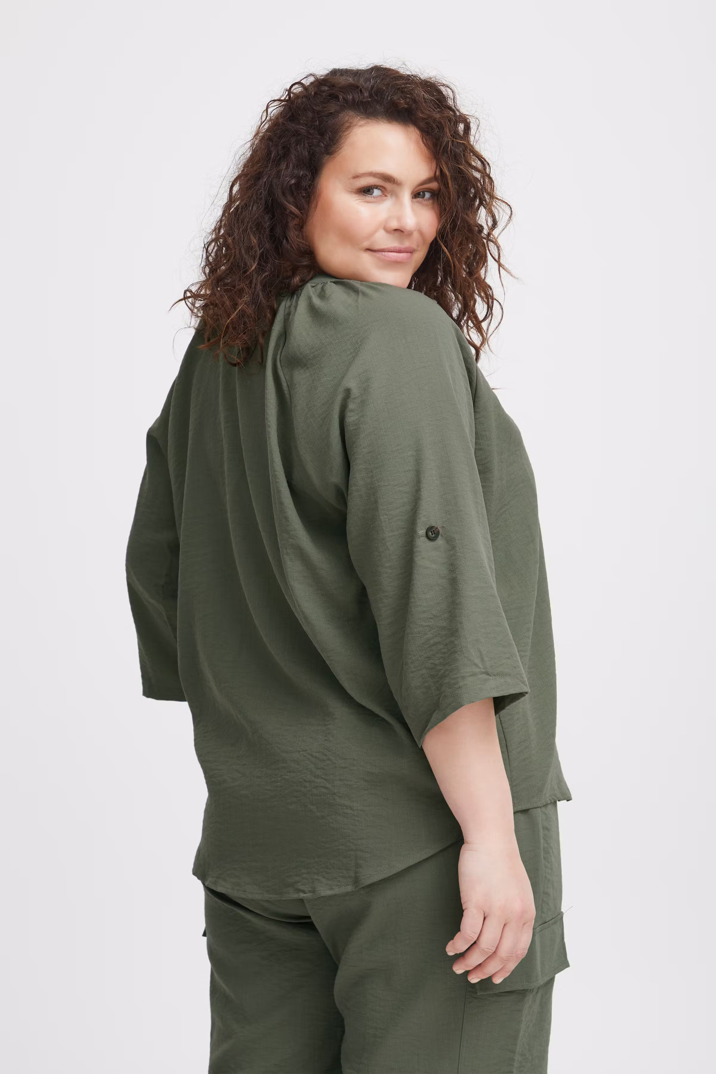 FXPJAGO Blouse LOOKBOOK FRONT 20613126-180515