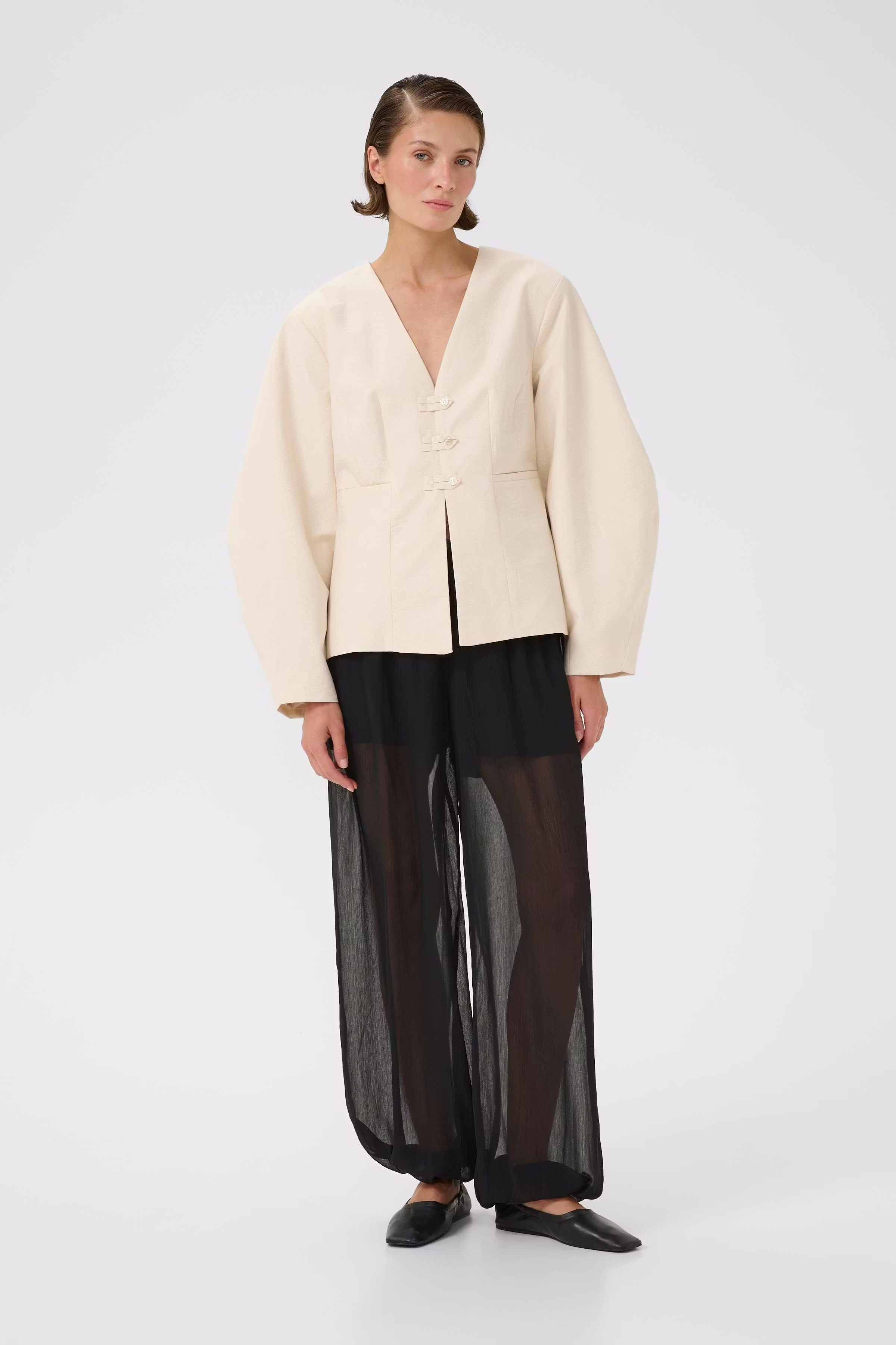 KBEmery Blazer LOOKBOOK FRONT 10105897-110103