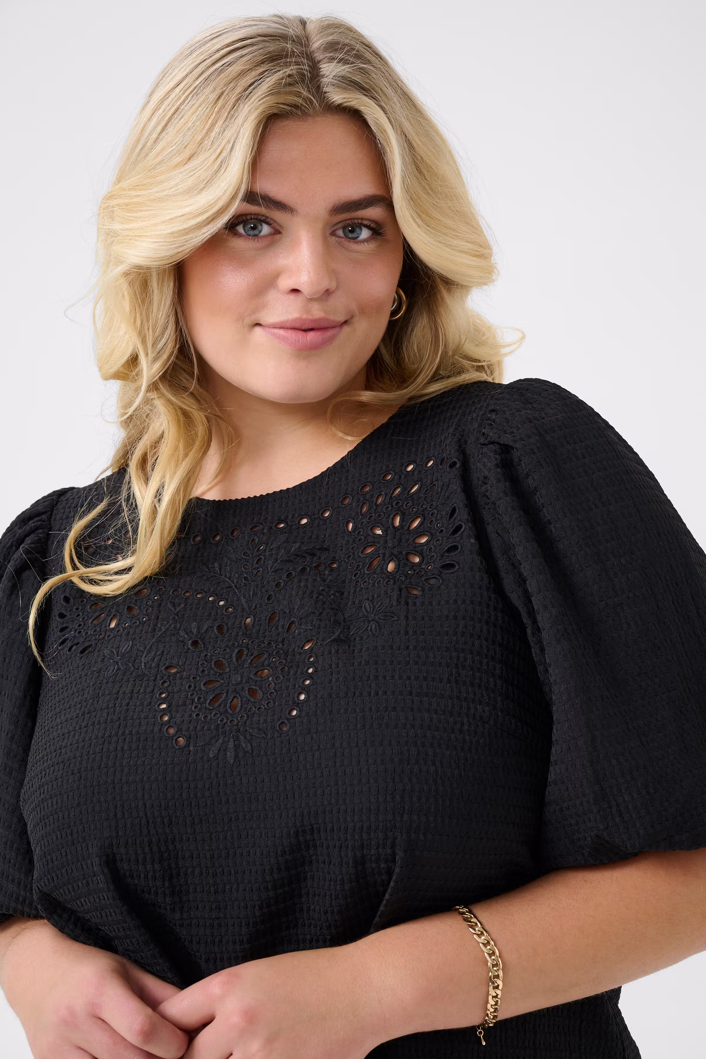 KCmelana Blouse LOOKBOOK DETAIL 10583450-100121