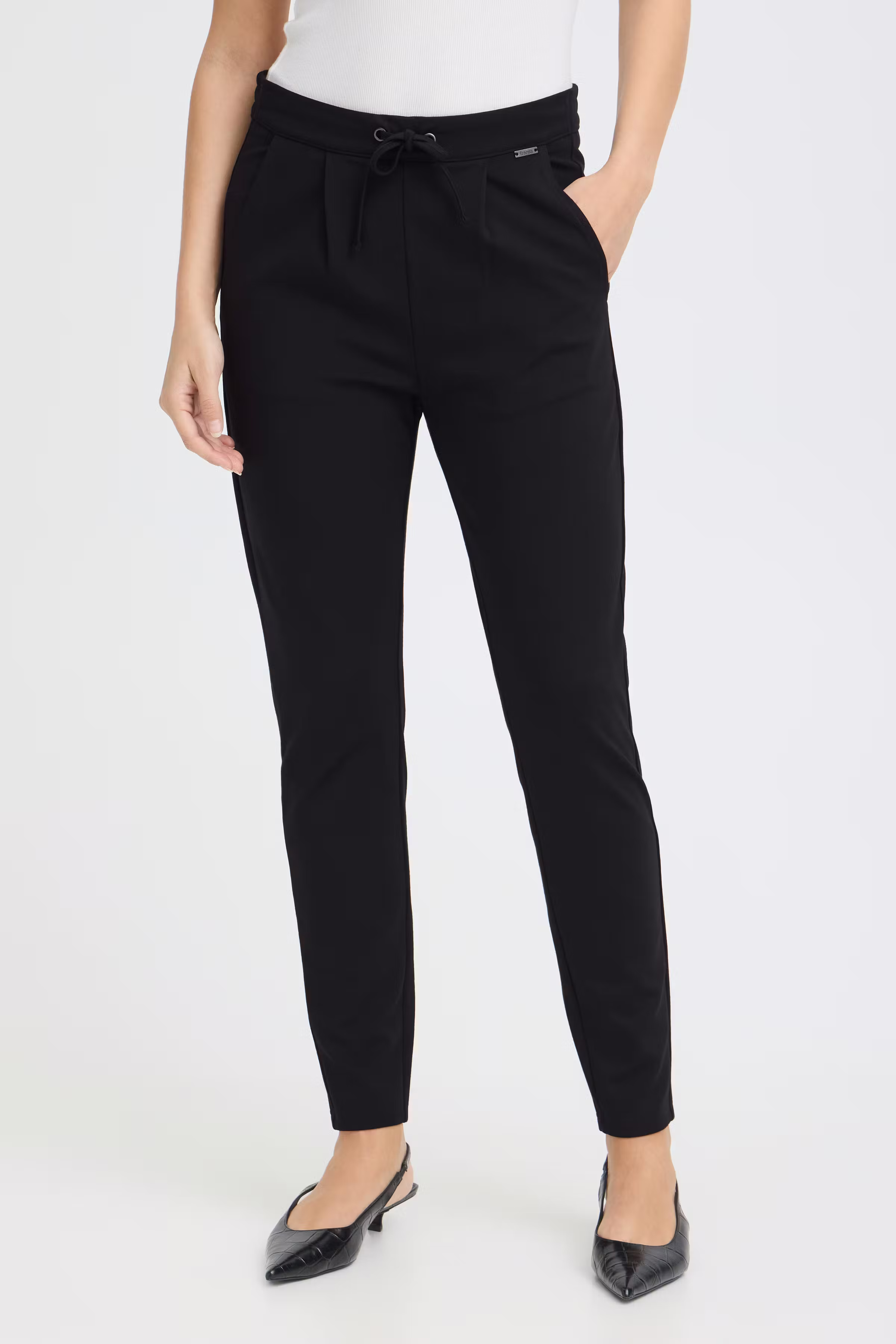 ZALINFR BUKSER LOOKBOOK FRONT 601749-60096