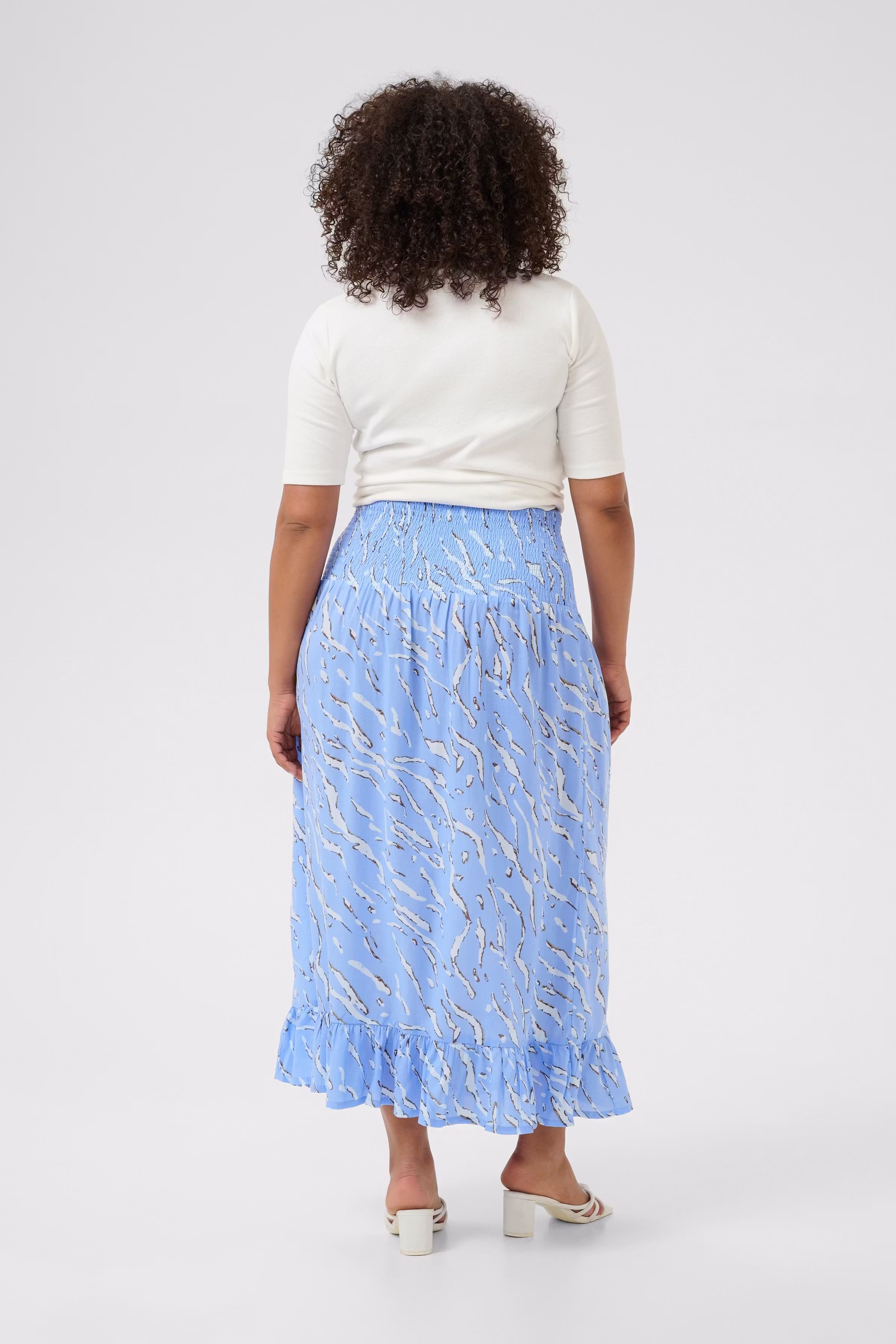 KCbella Skirt LOOKBOOK BACK 10583471-108551