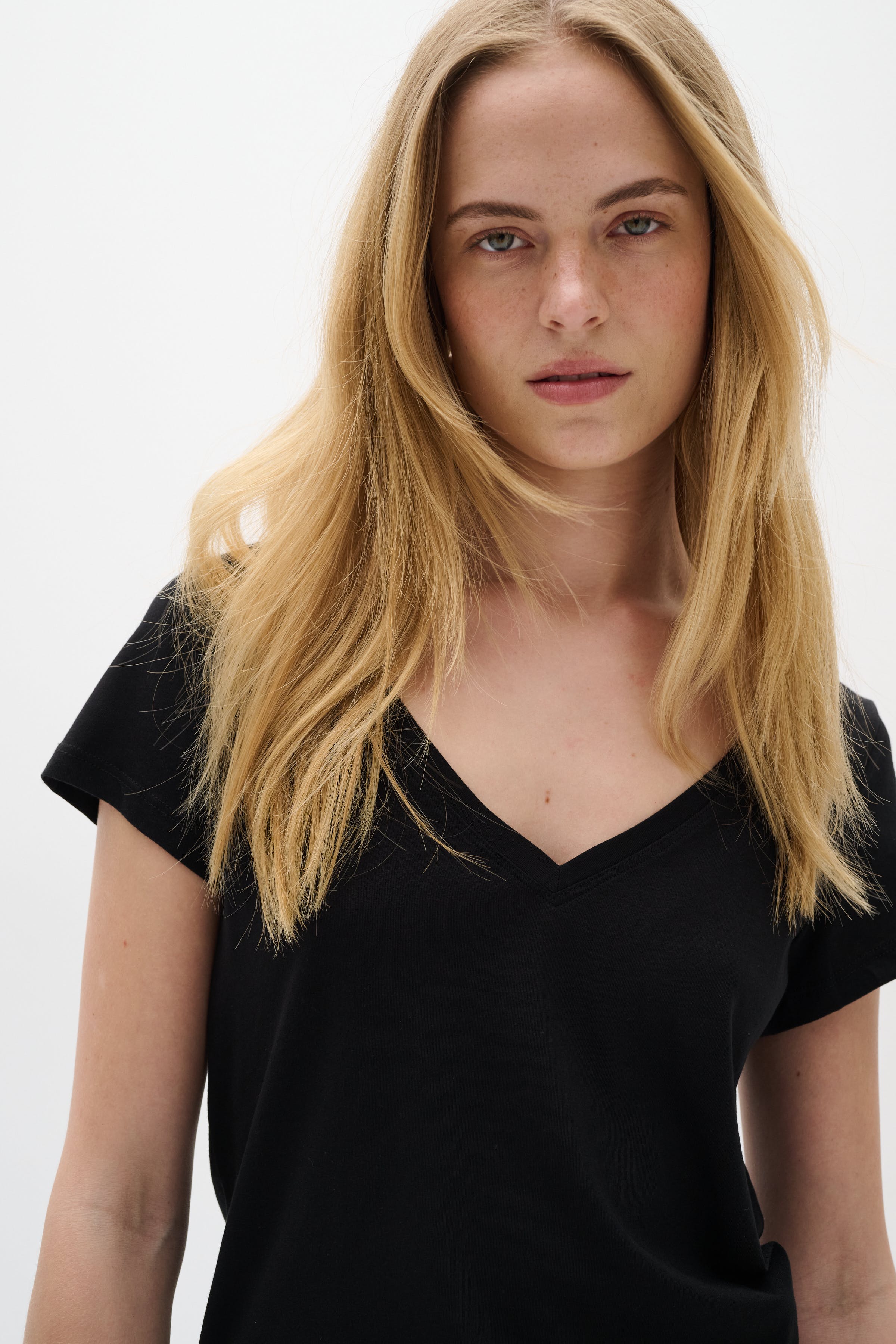 Kortärmad T-shirt LOOKBOOK DETAIL 30100789-10050