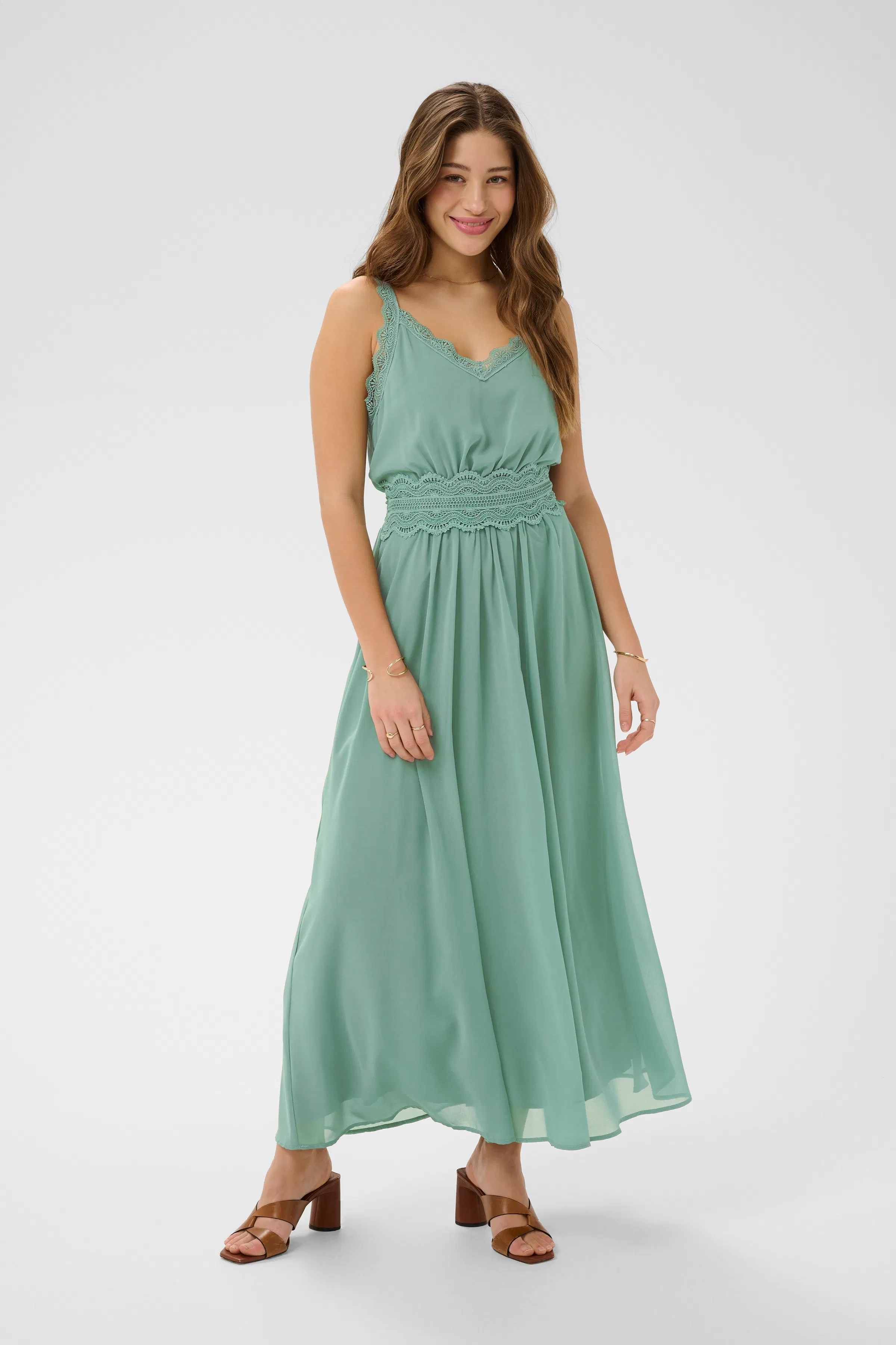 CRJessa Klänning LOOKBOOK FRONT 10615458-176206