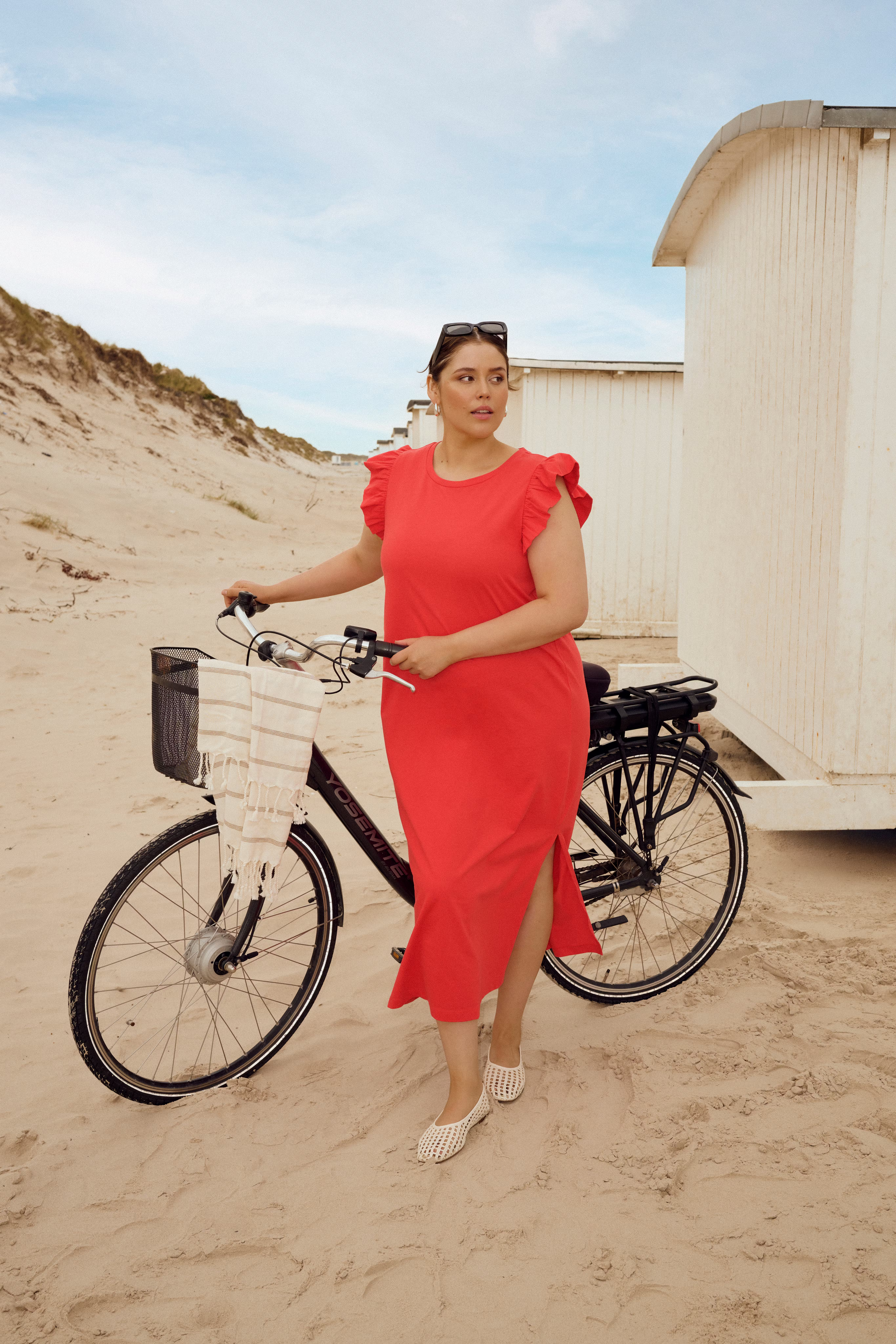 KCcaline Dress LOCATION NONE 10584117-171664