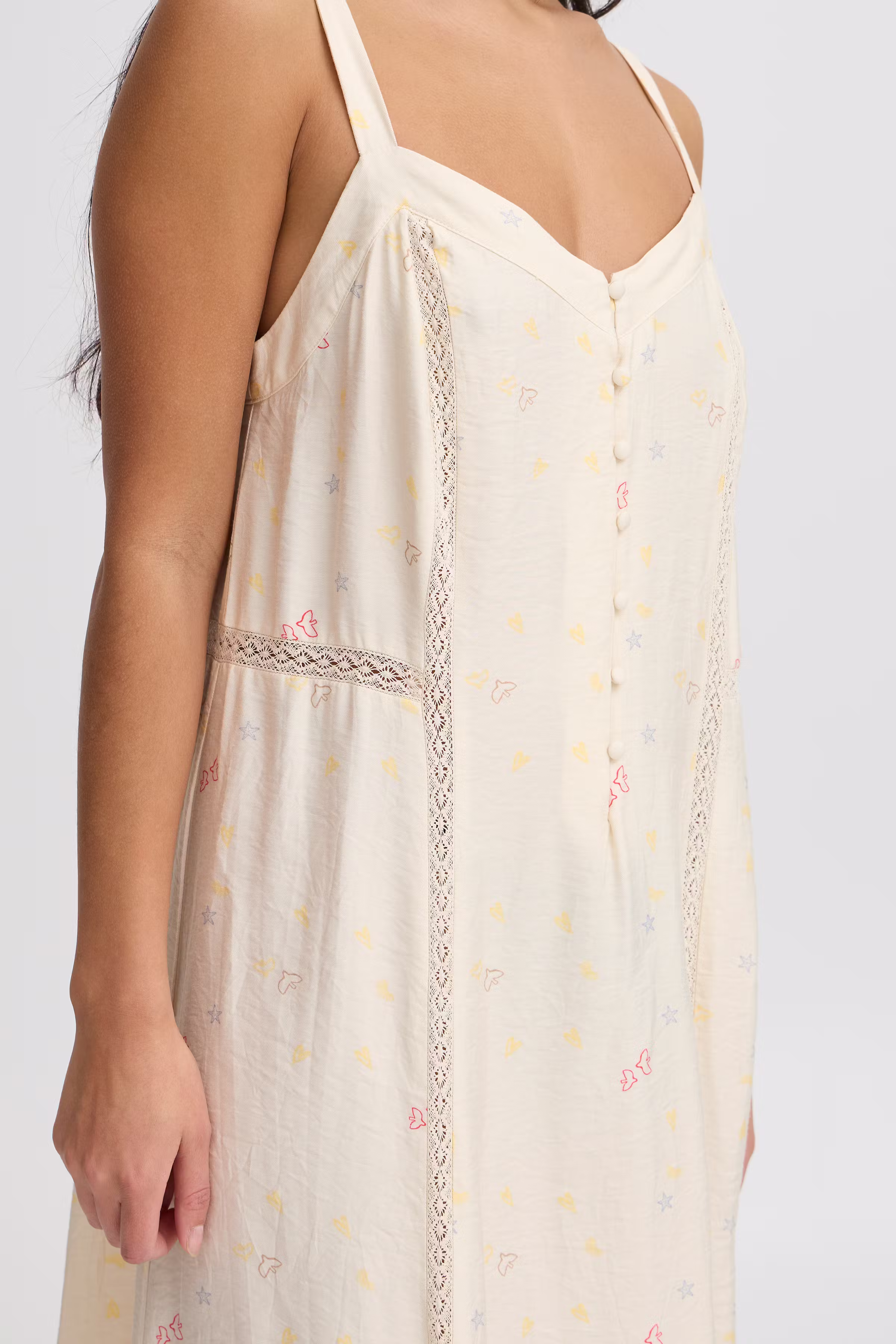 IRZONNA Kleid LOOKBOOK DETAIL 20123010-130905