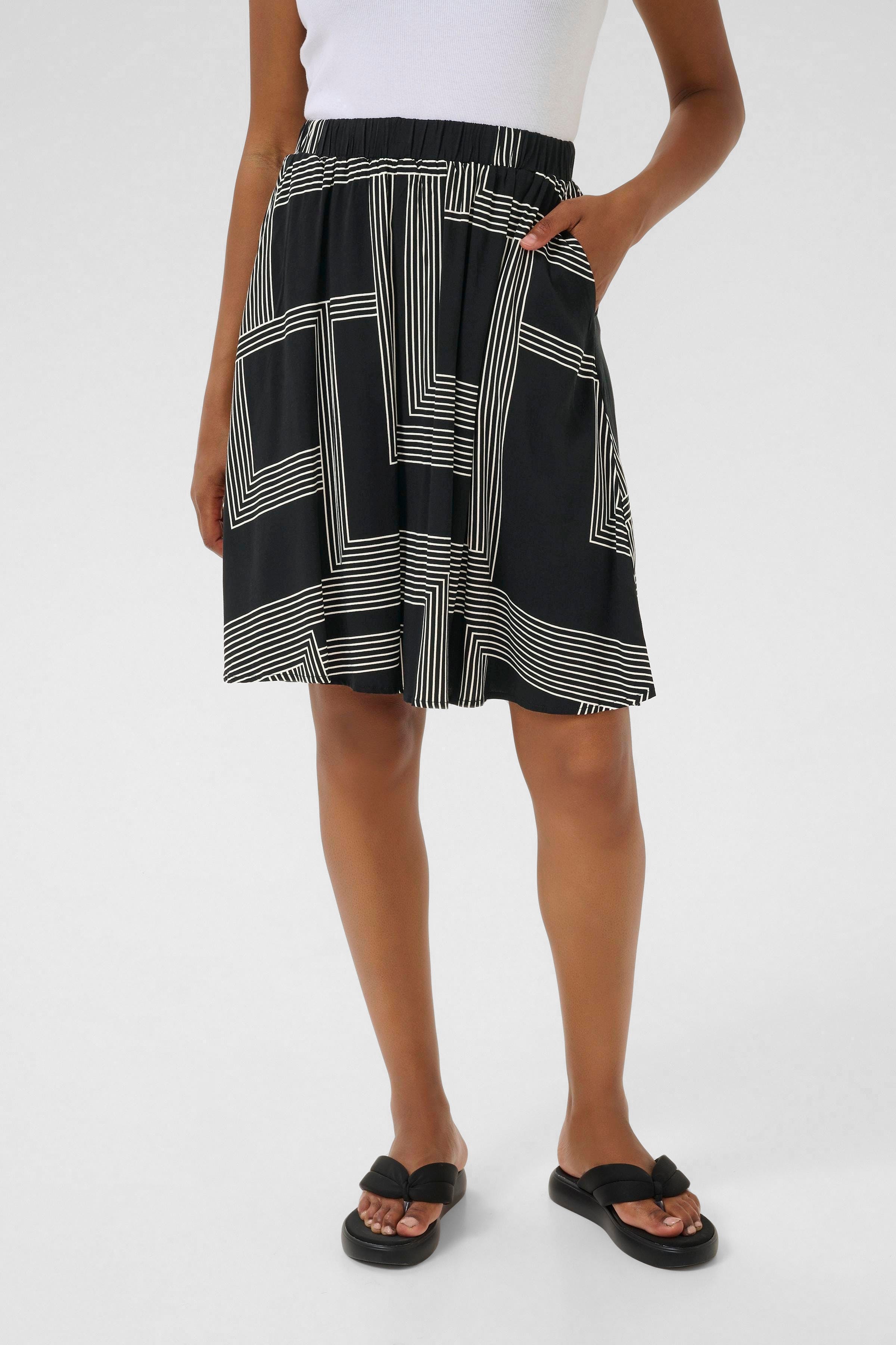 KAdonny Rock LOOKBOOK FRONT 10510208-107704