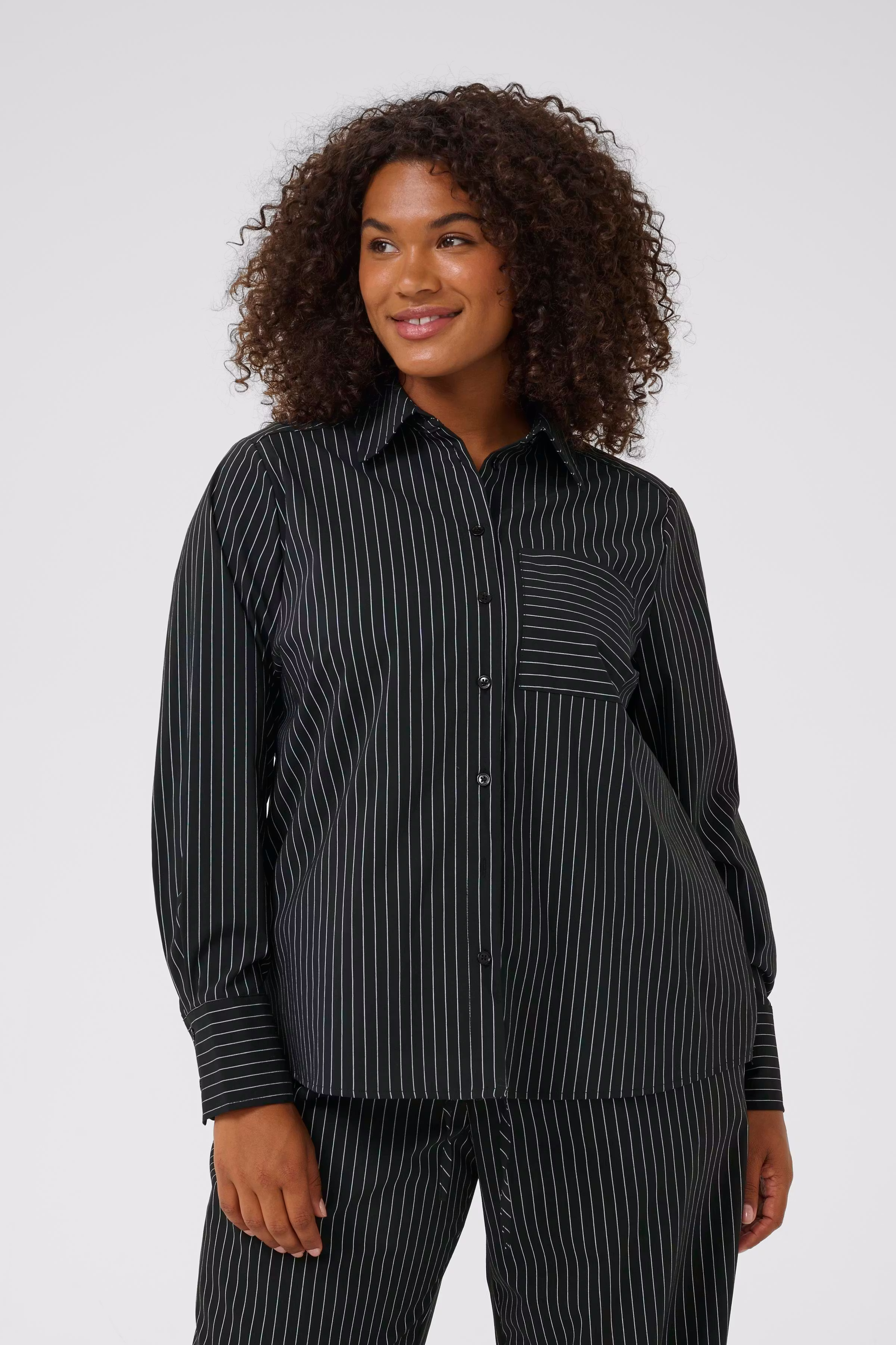 KCeloana Overhemd LOOKBOOK FRONT 10583646-108244