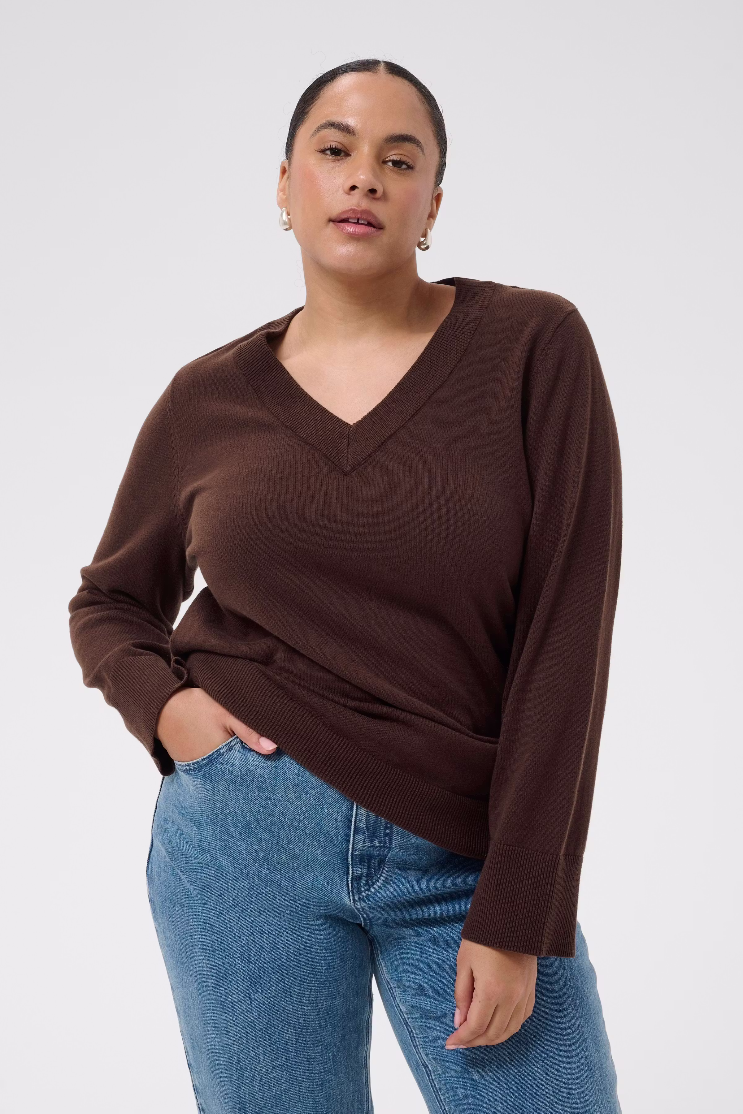 KCharia Pullover LOOKBOOK FRONT 10584321-190915