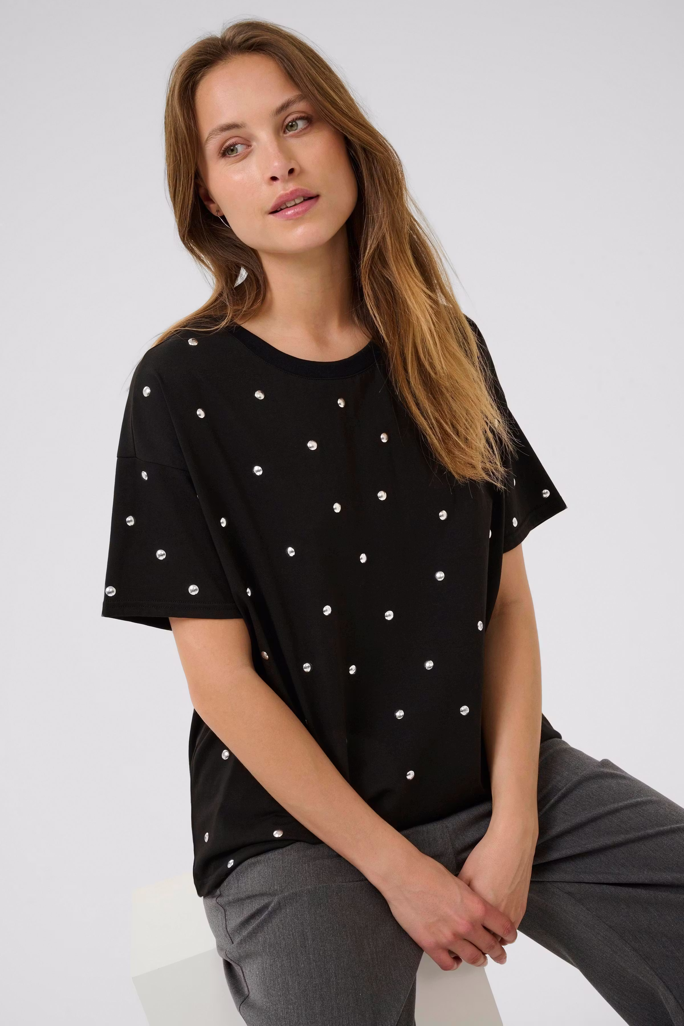 KAhelen T-shirt LOOKBOOK DETAIL 10510661-100121