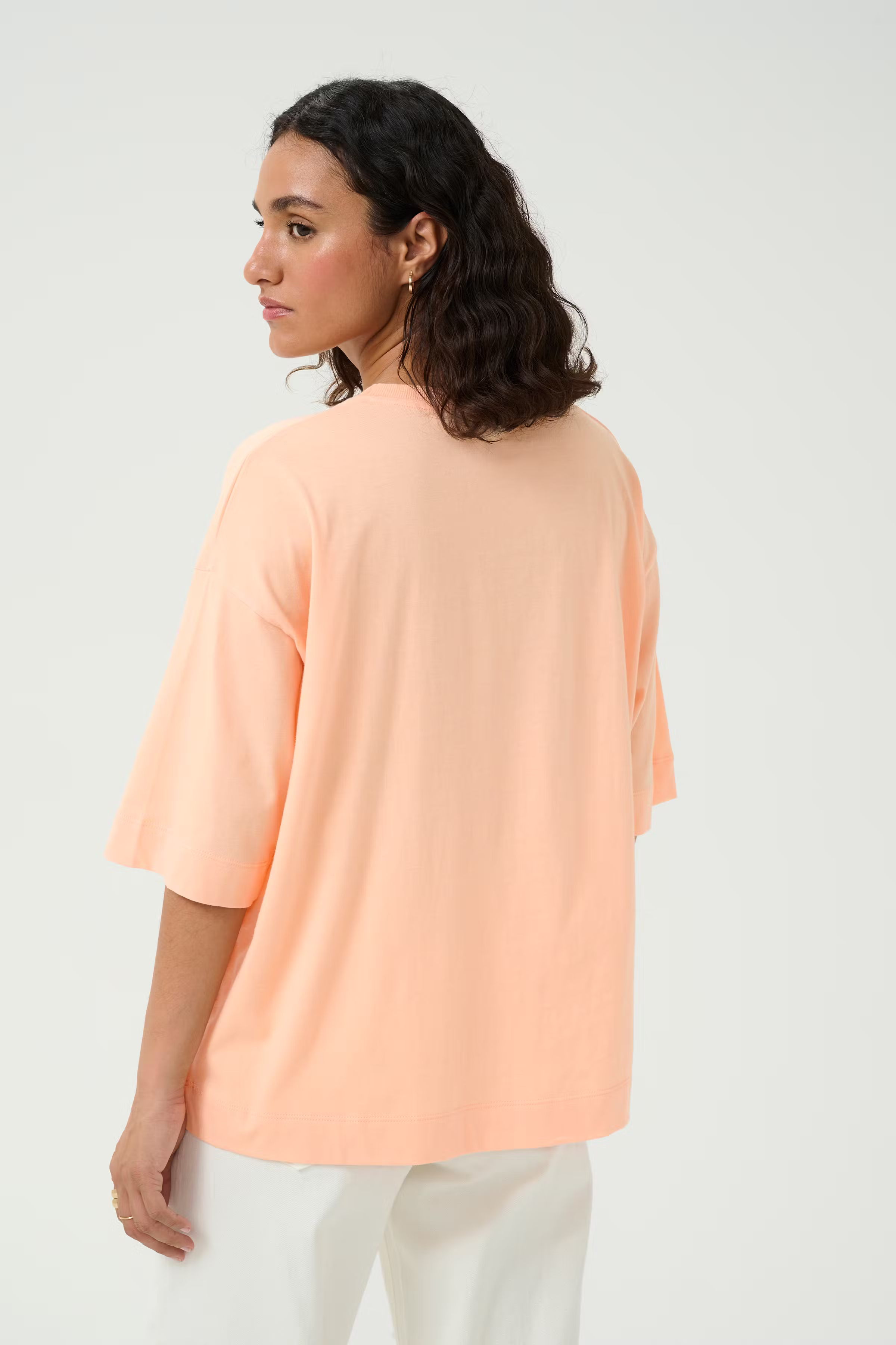 KAgissa T-shirt LOOKBOOK BACK 10509621-141228