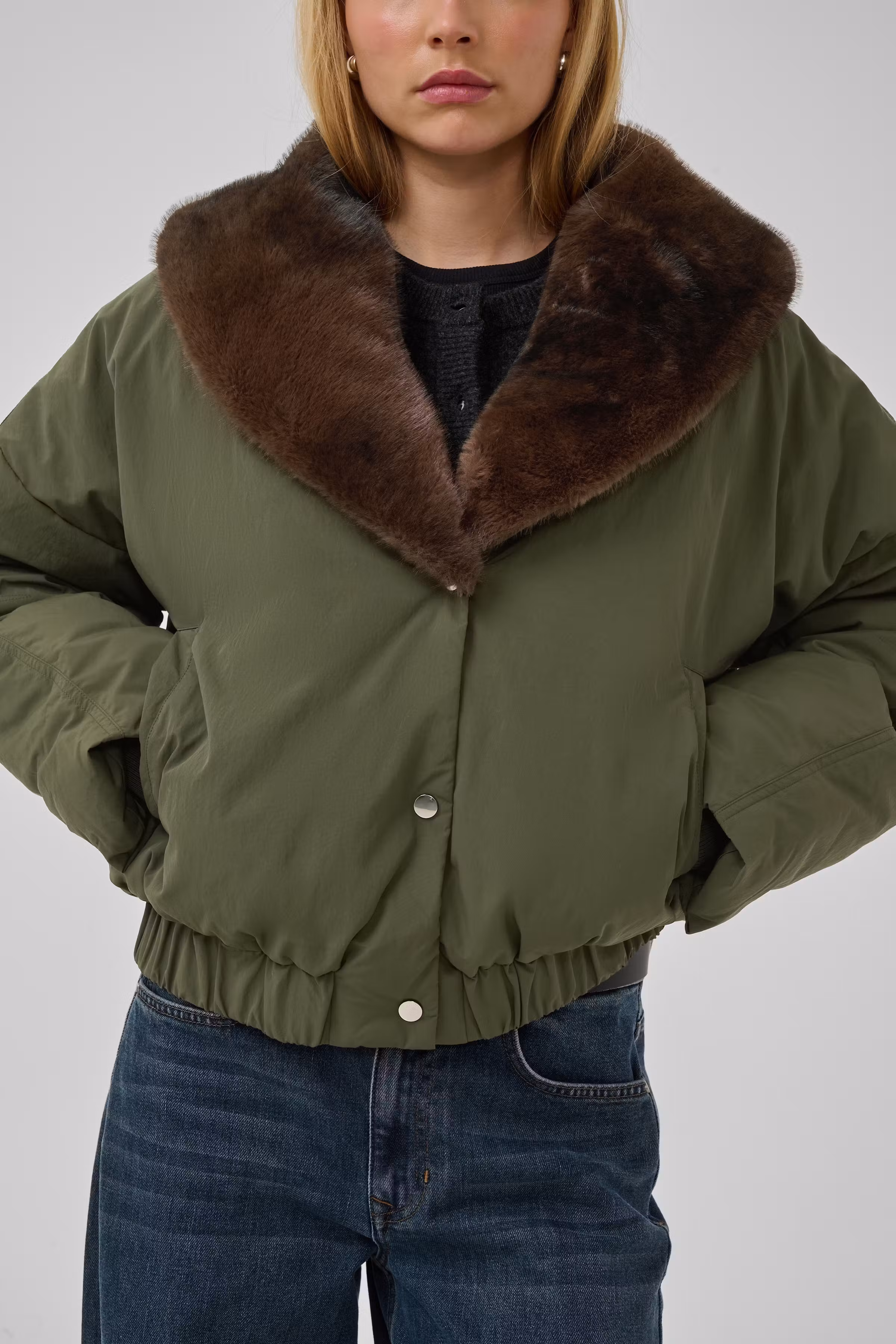 MWJamie Outerwear LOOKBOOK DETAIL 10705952-190515