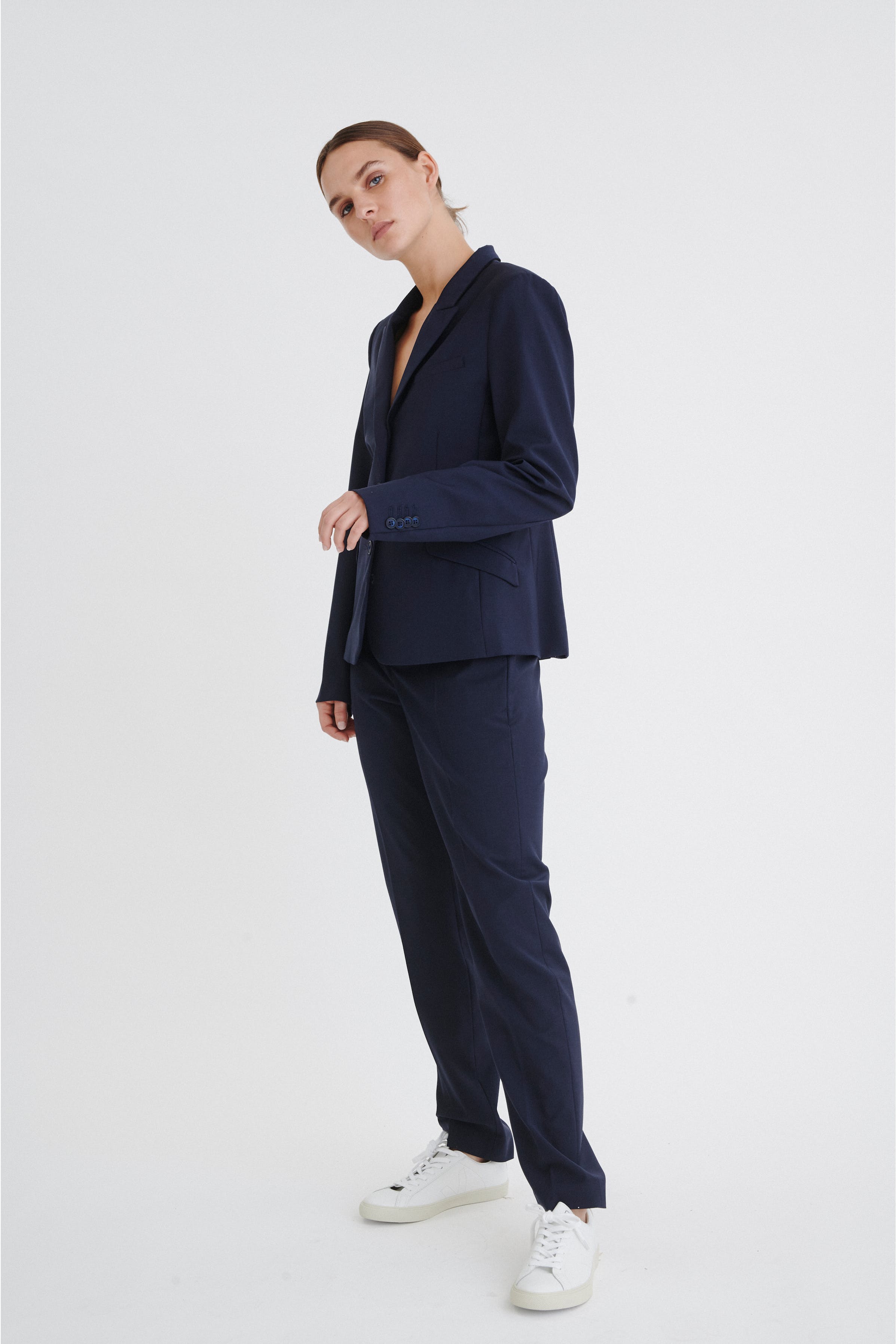 BillaaIW Blazer LOOKBOOK FRONT 30100286-10299