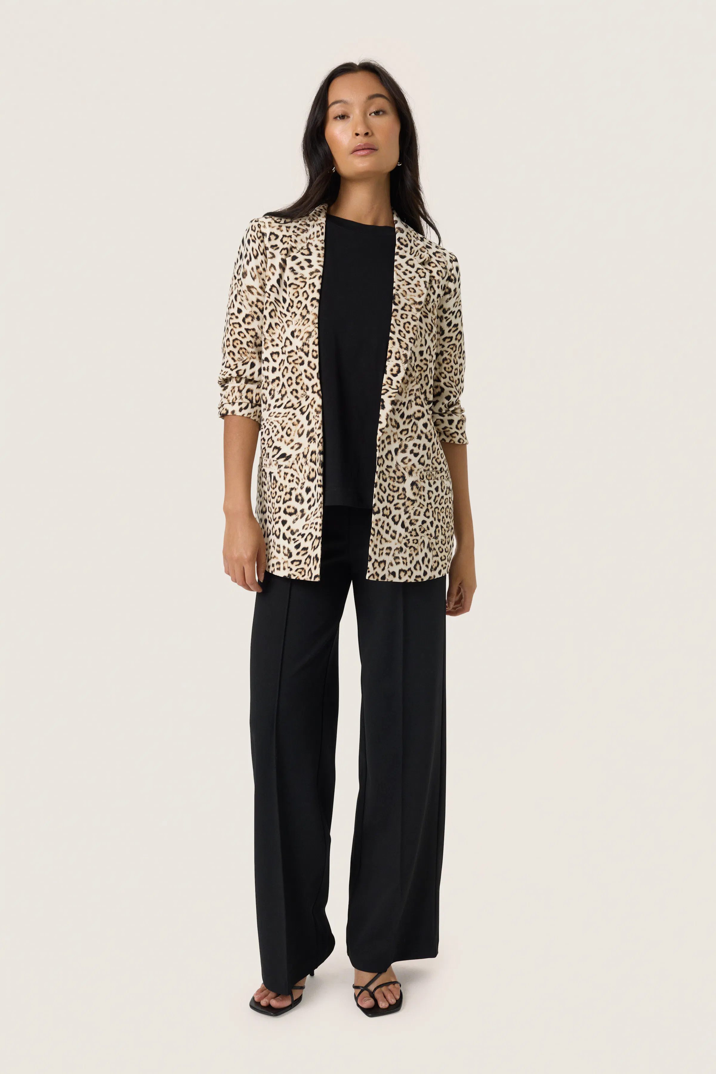 SLShirley Blazer LOOKBOOK FRONT 30405041-303941