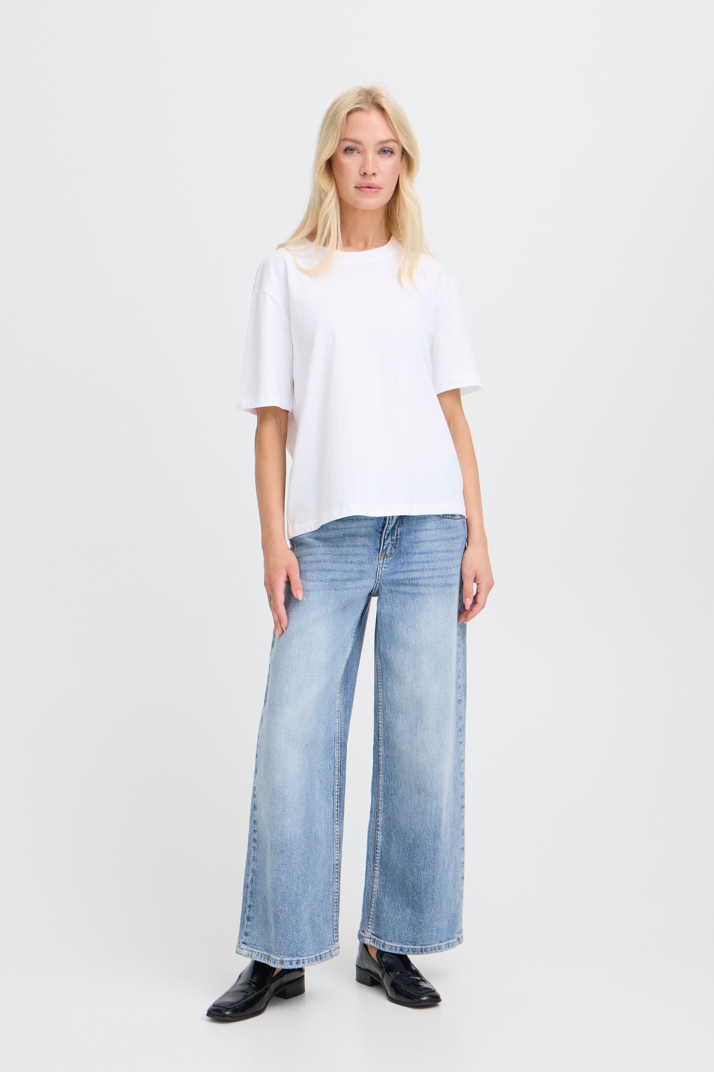 BYTROLLO T-shirt LOOKBOOK FRONT 20814444-110601