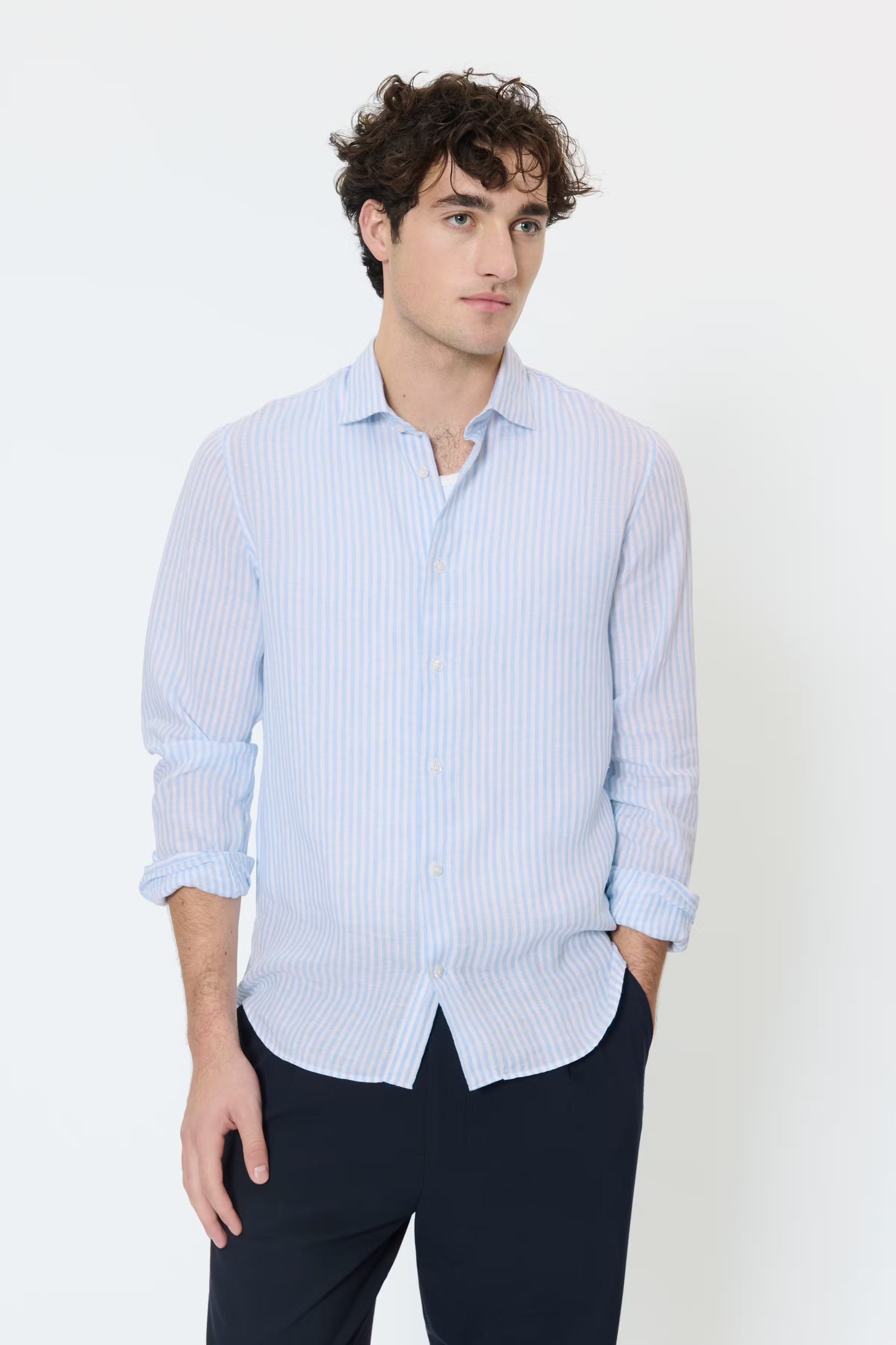 MAmarc Linen Shirt LOOKBOOK FRONT 30207239-154030