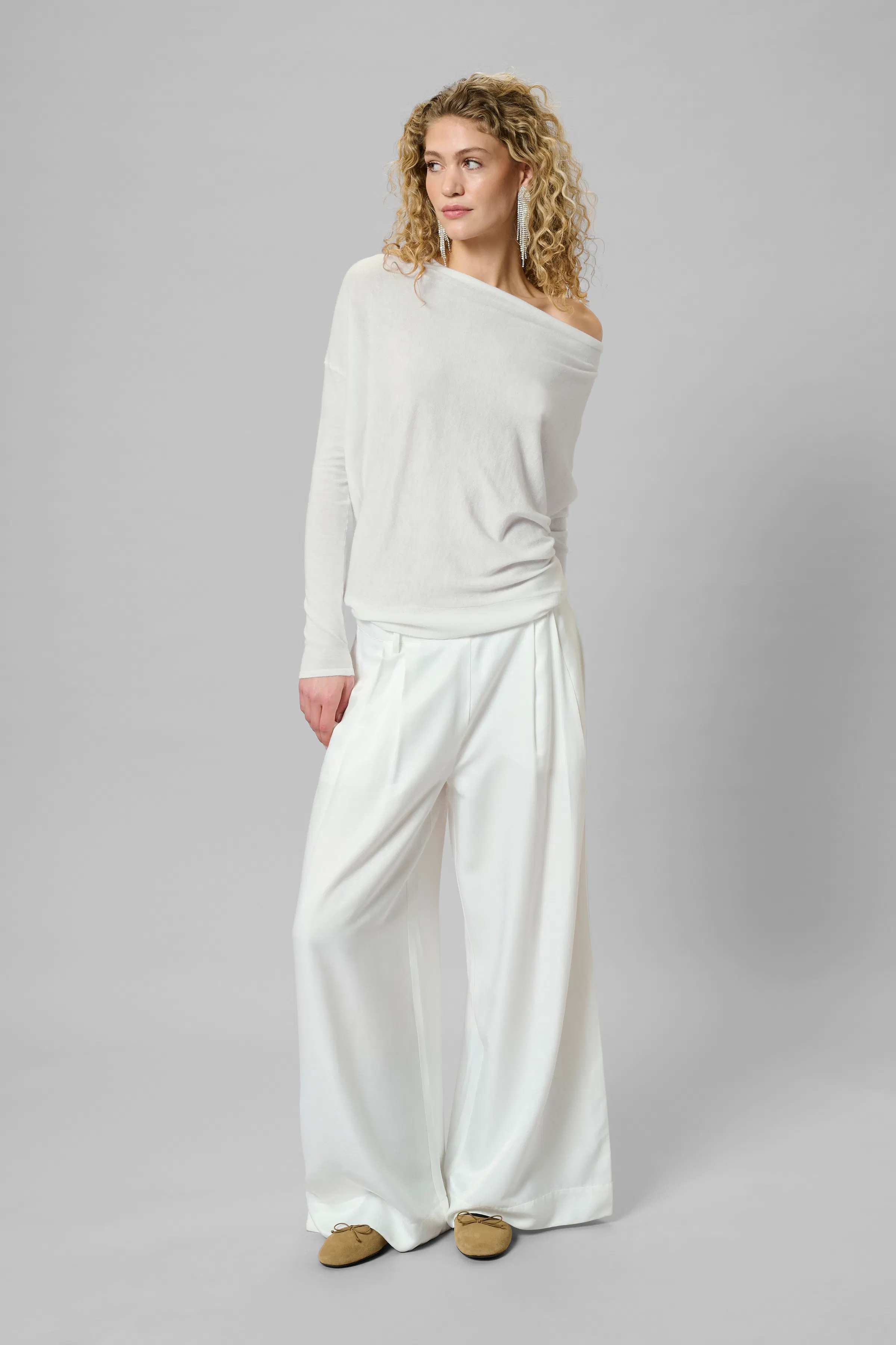 MWPolly Pullover LOOKBOOK FRONT 10705397-110602