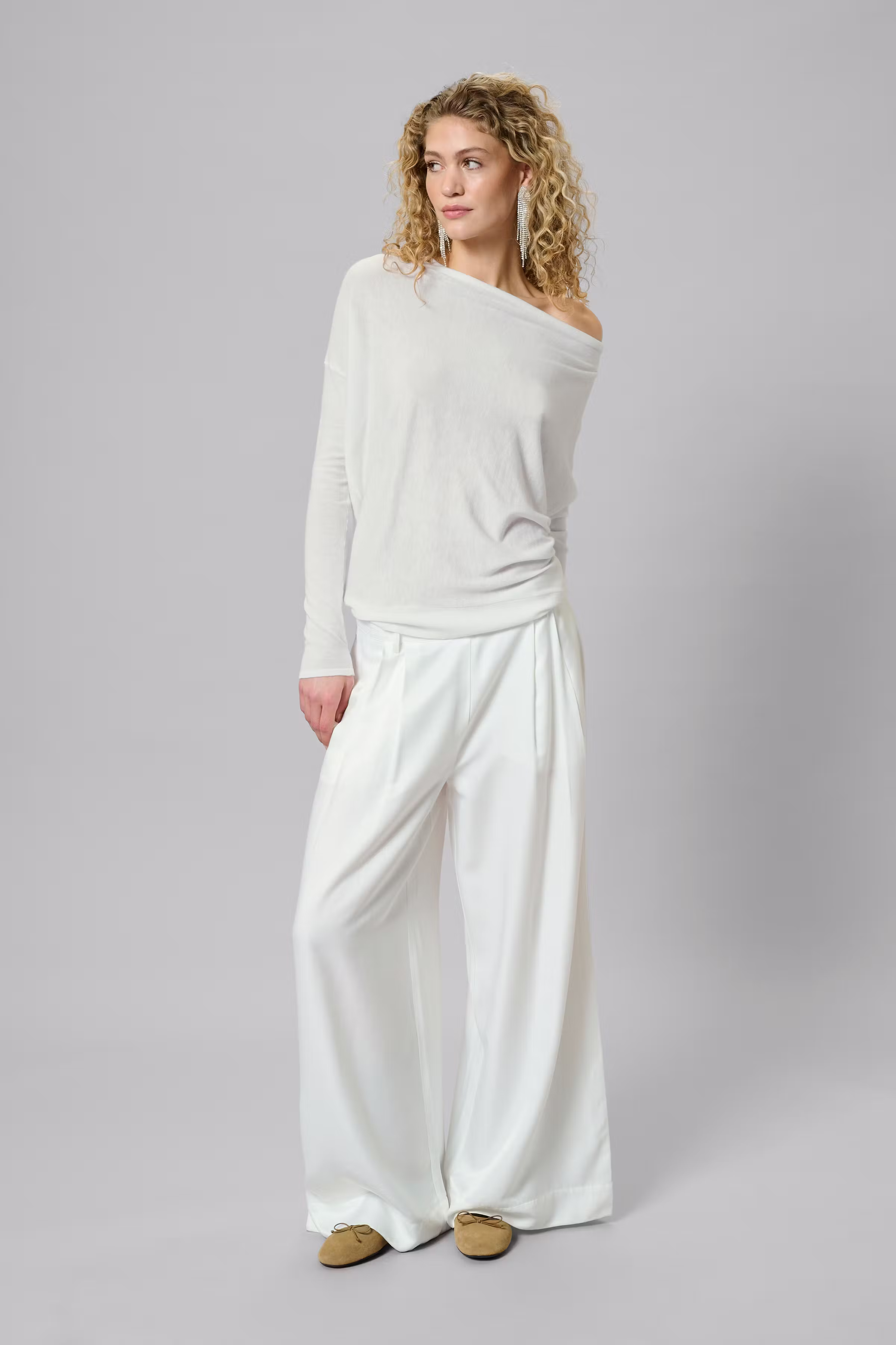 MWPolly Pullover LOOKBOOK FRONT 10705397-110602