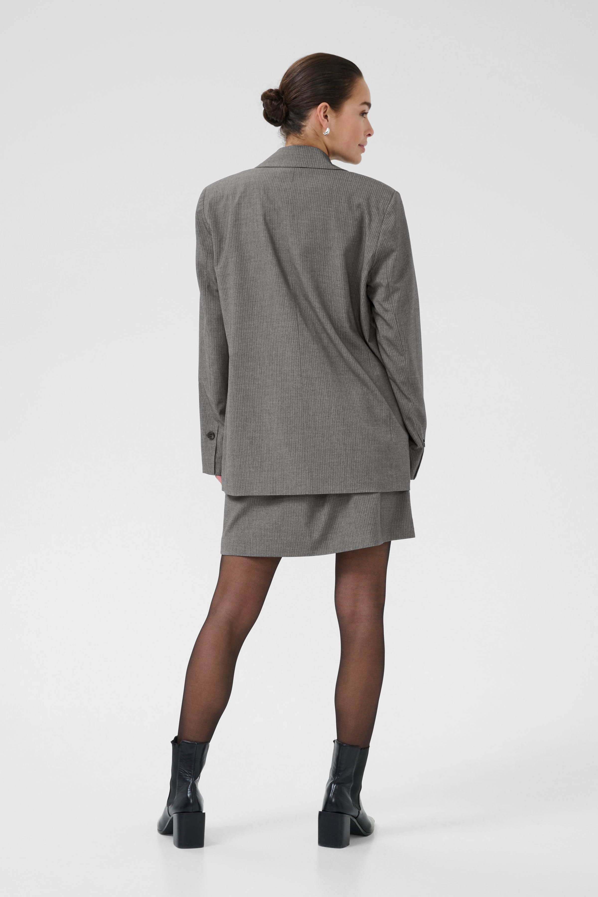 KAellie Blazer LOOKBOOK BACK 10510549-108214