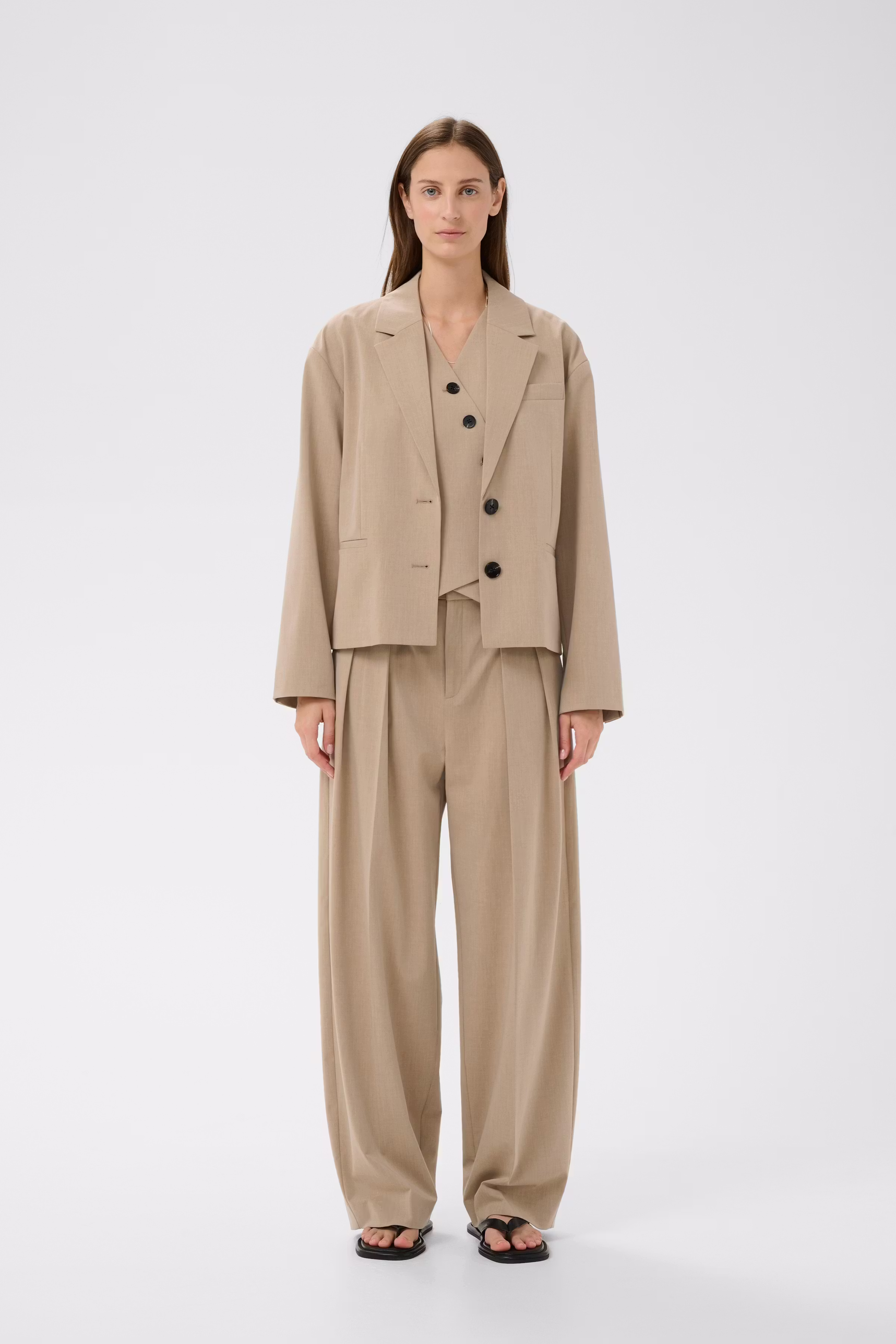 CIERRAIW Blazer LOOKBOOK FRONT 30112425-1613151