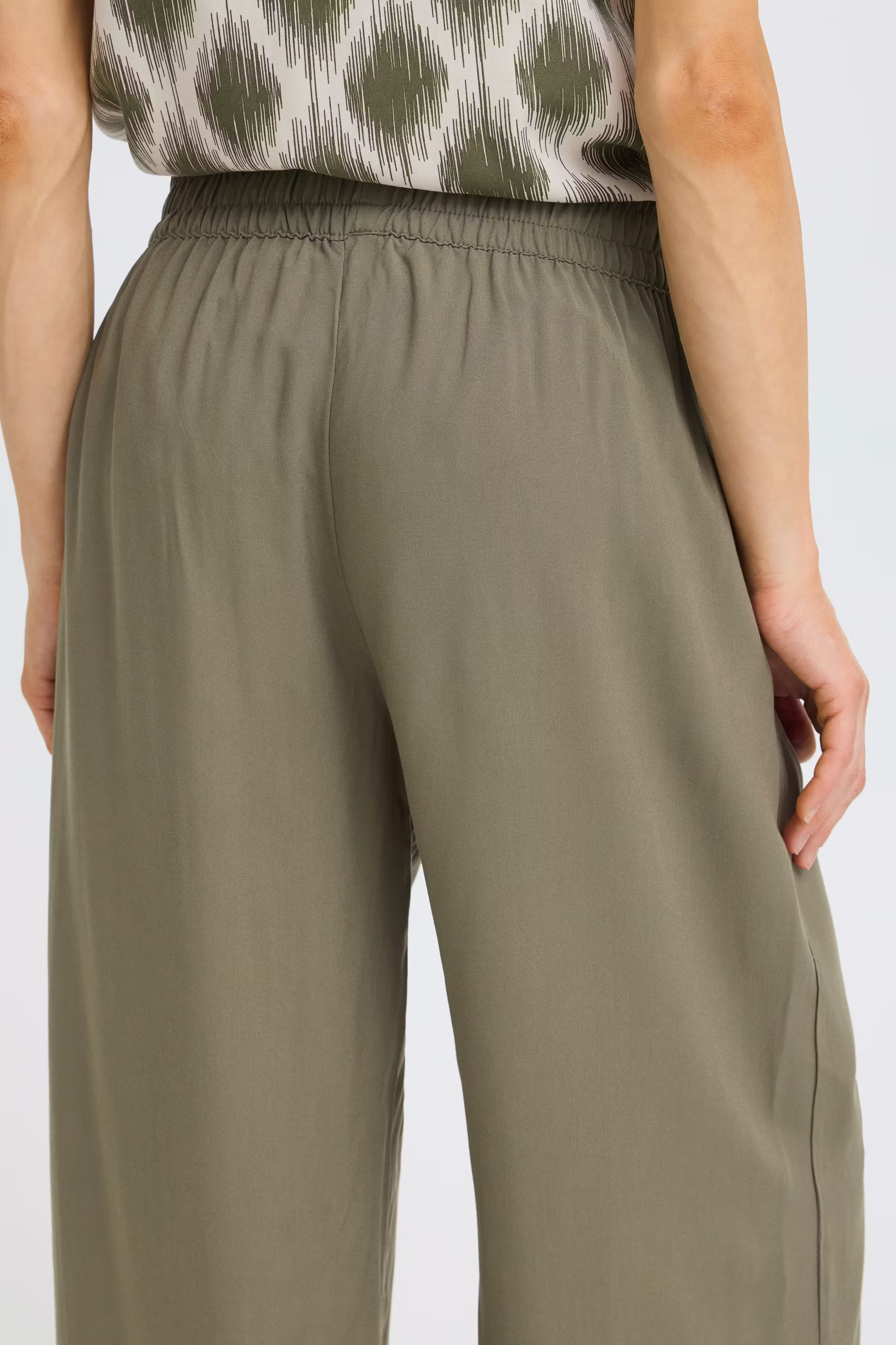 BYMMJOELLA Trousers LOOKBOOK DETAIL 20811296-190510