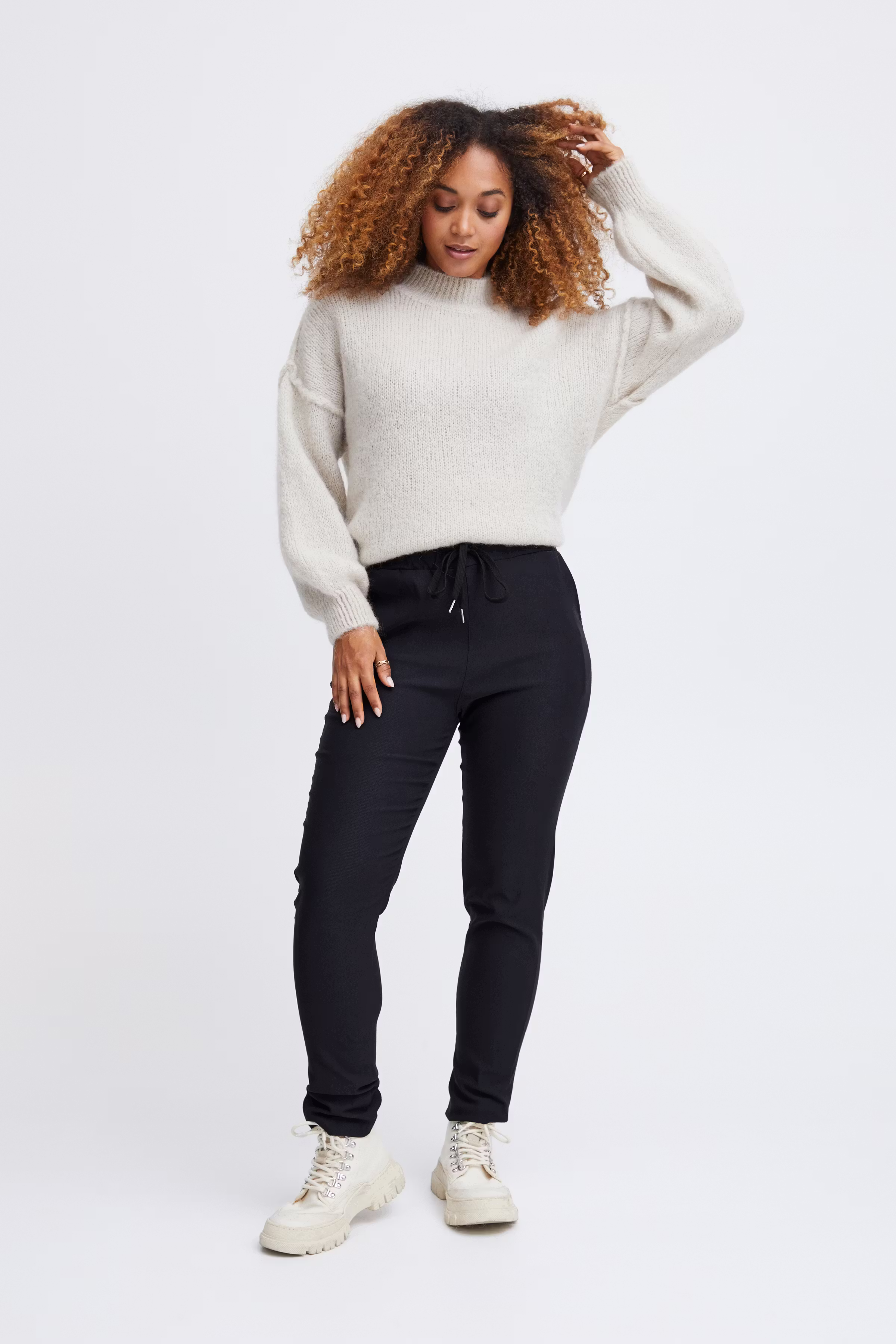 SBBENITTO Bukser LOOKBOOK FRONT 22100378-193923