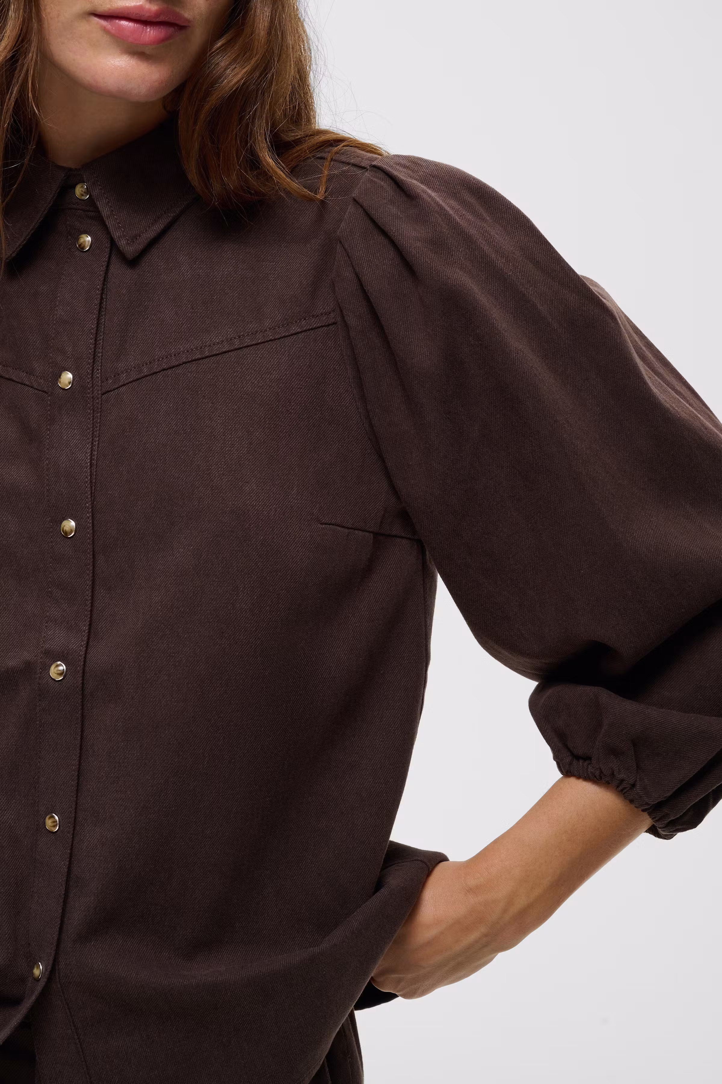 HESSIW Hemd LOOKBOOK DETAIL 30112802-191109