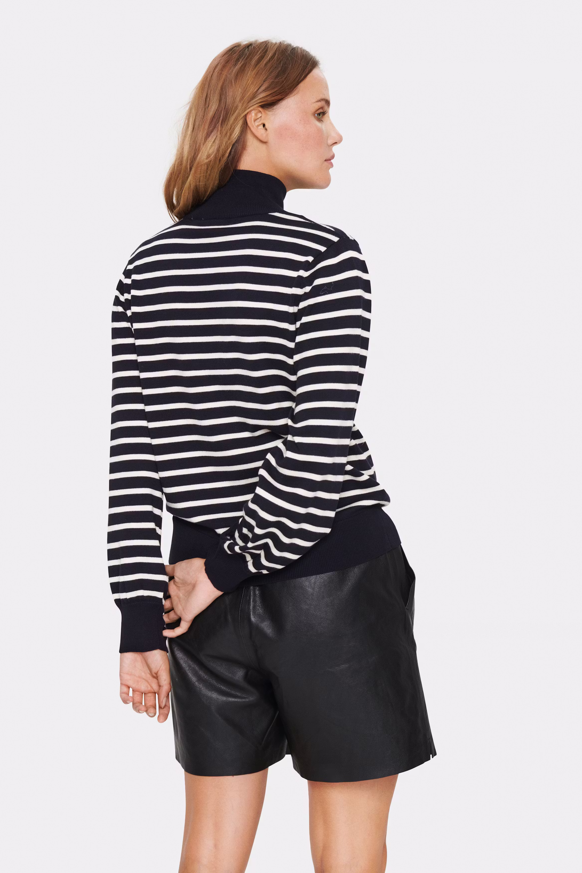 OdithaSZ Pullover LOOKBOOK BACK 30512617-193924