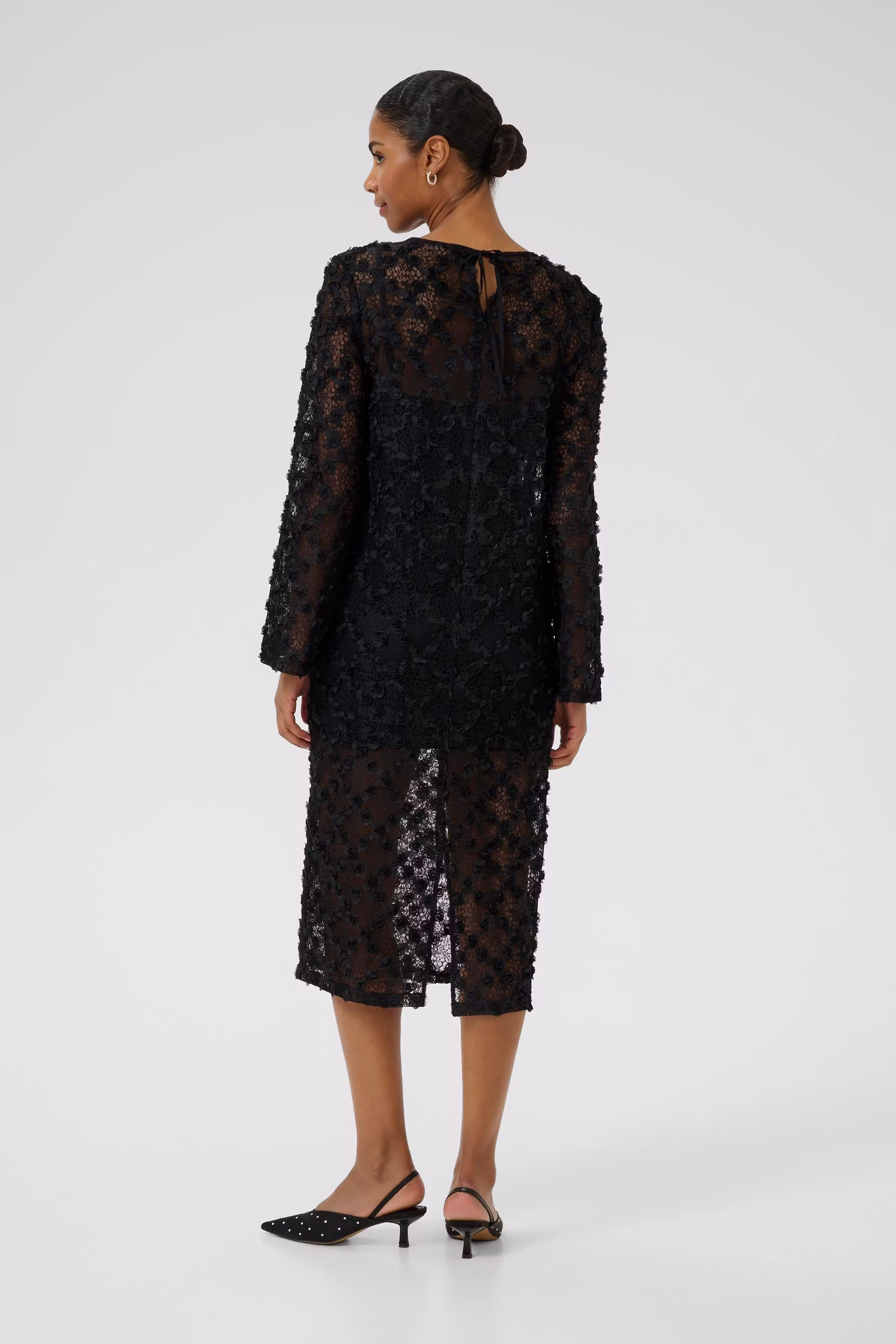 KArosie Kleid LOOKBOOK BACK 10510675-100121