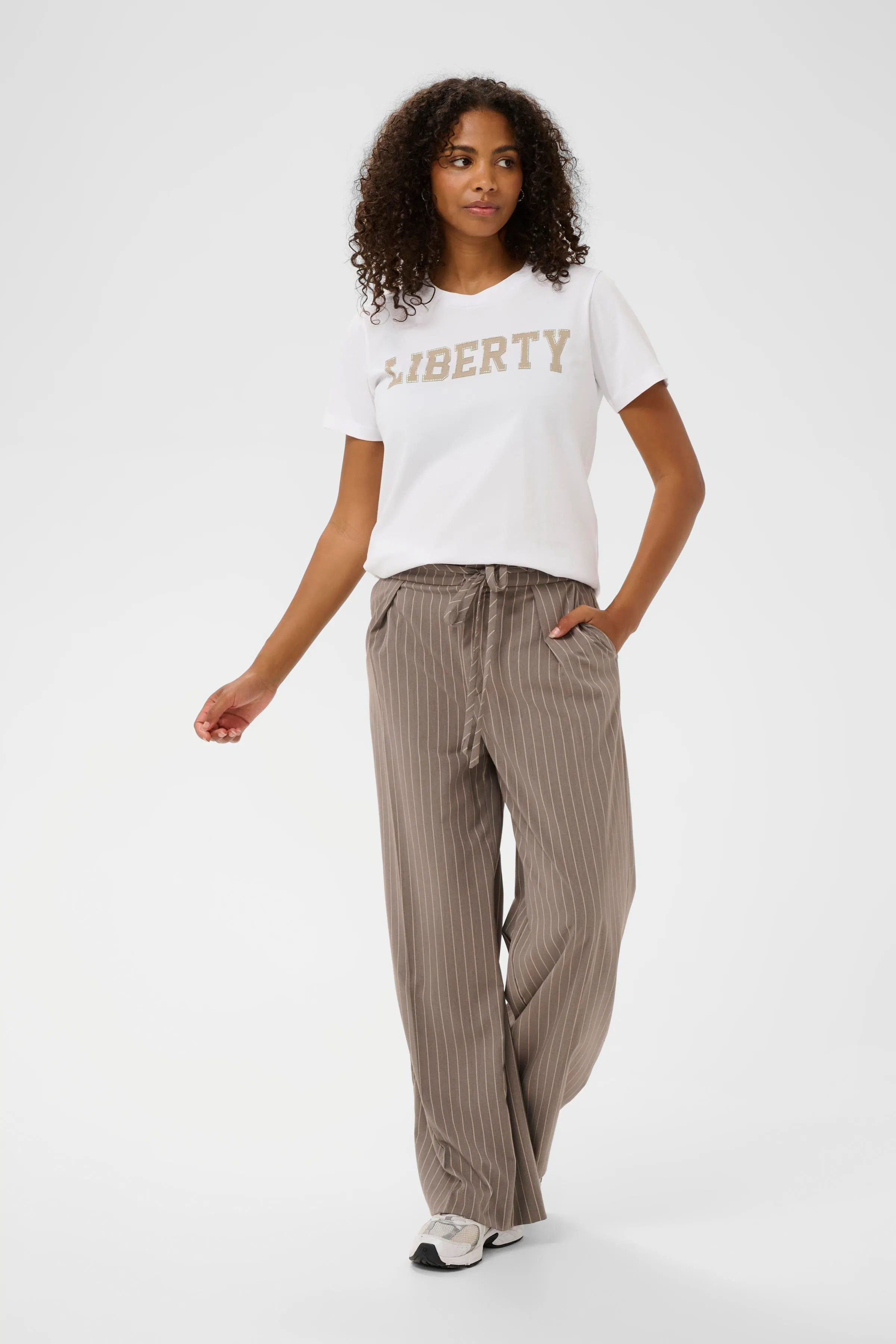KAjean T-shirt LOOKBOOK FRONT 10511081-110601