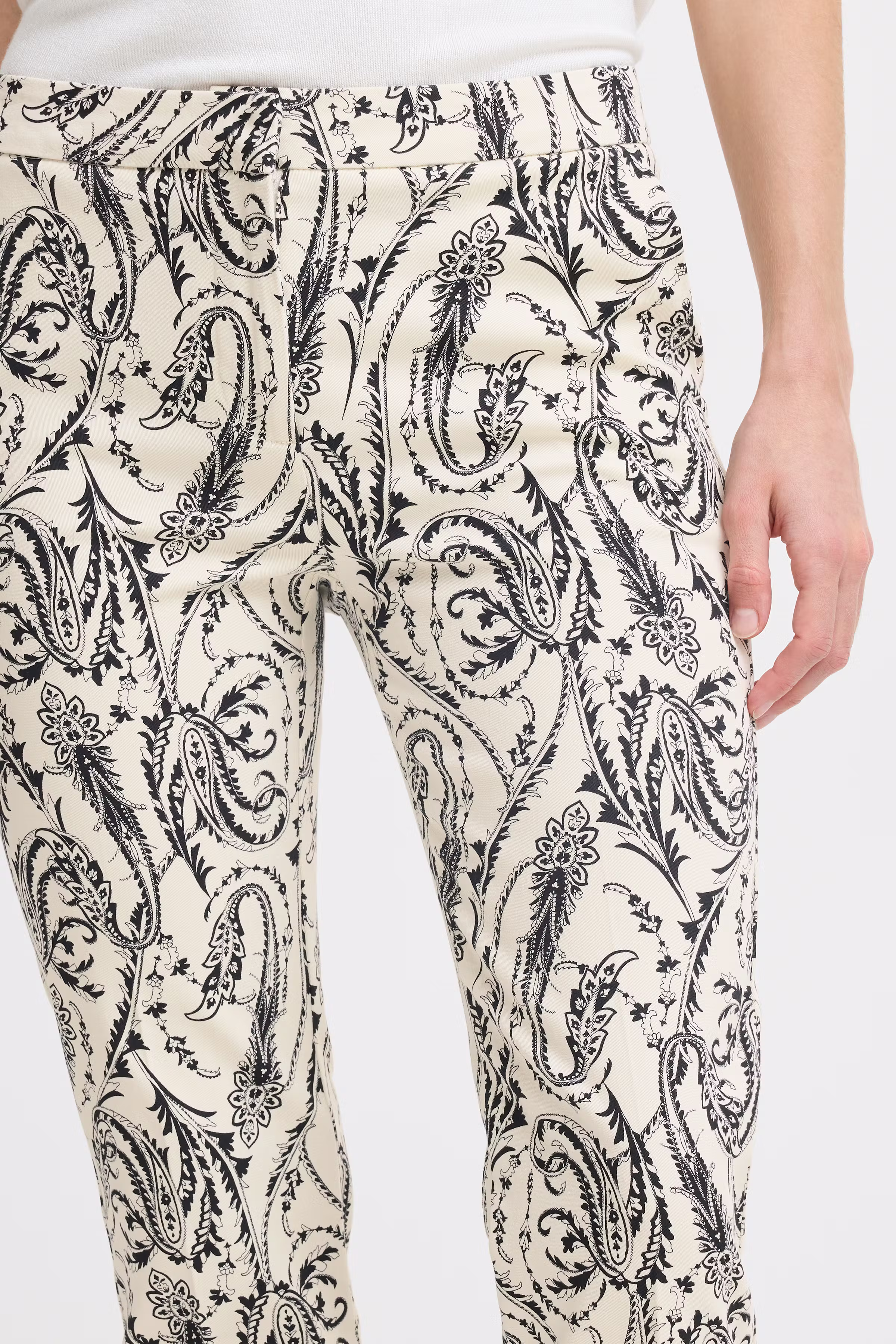 BYDECKA Hose LOOKBOOK DETAIL 20816473-204644