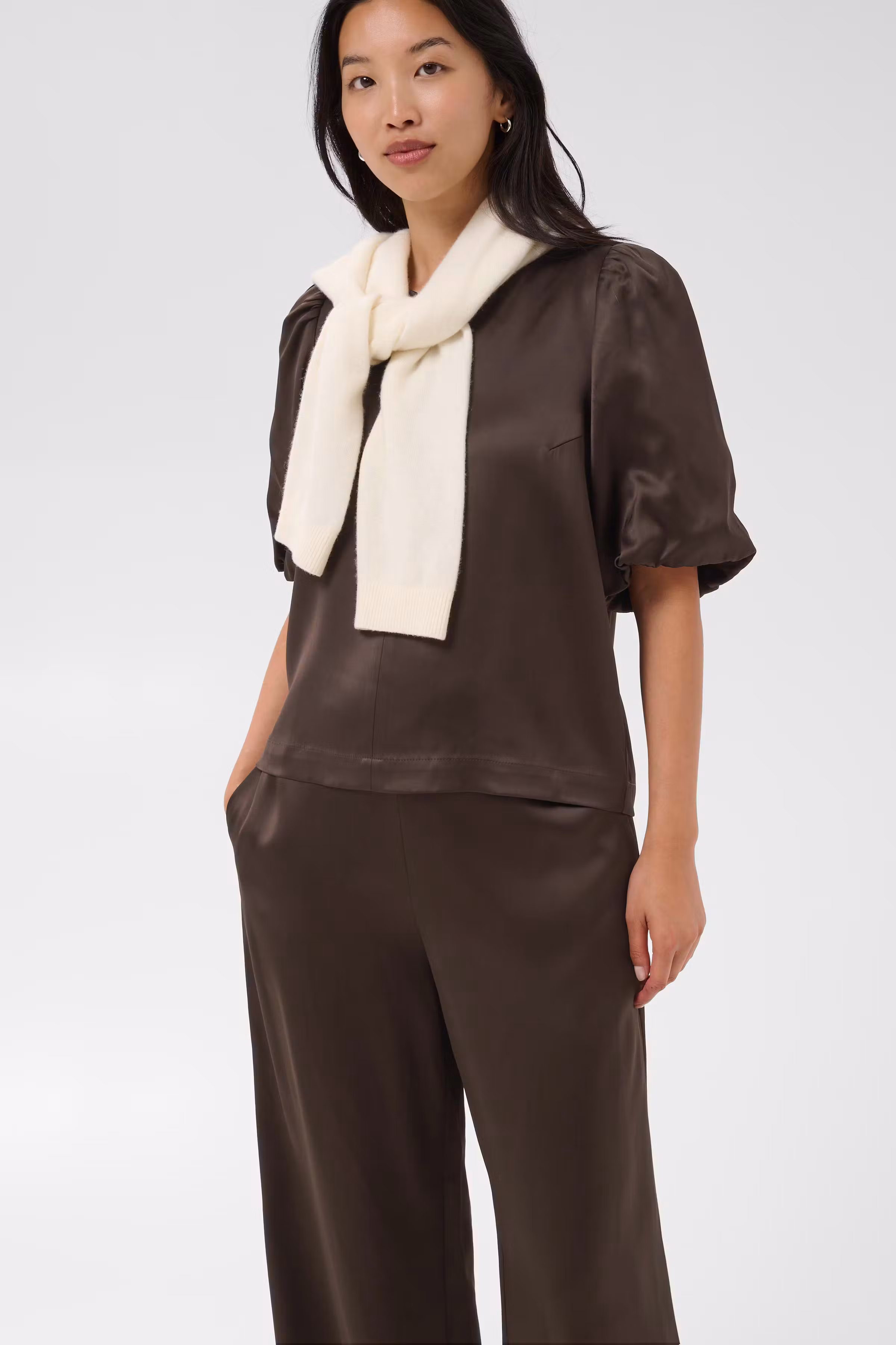 DalillaPW Byxor LOOKBOOK DETAIL 30310929-191106