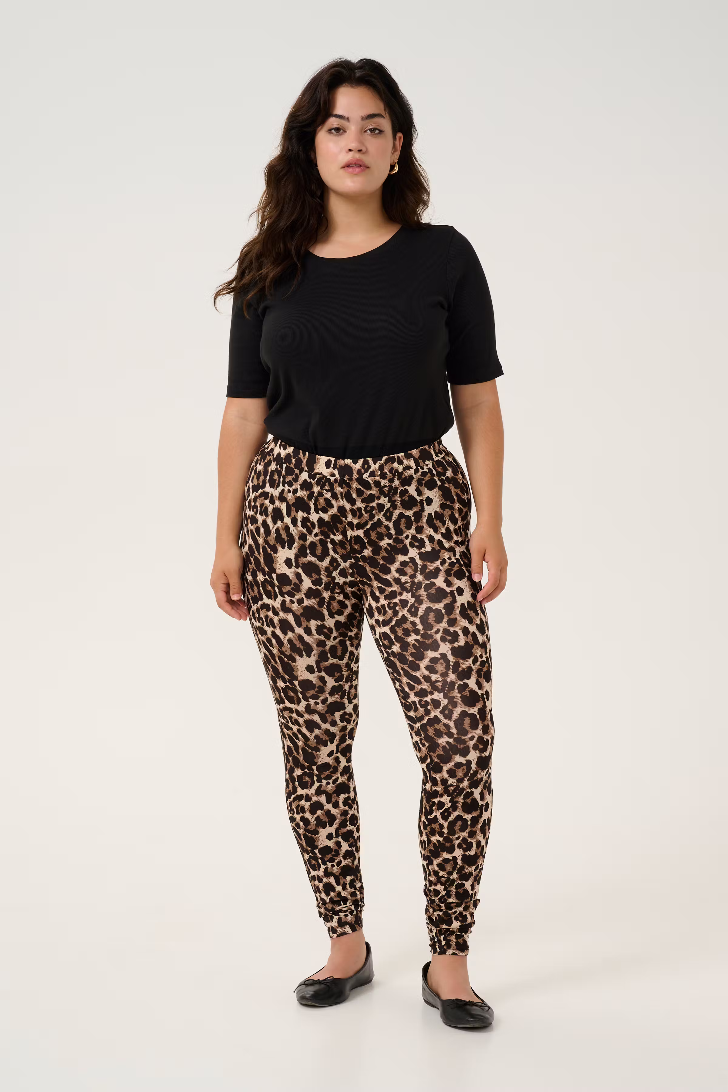 KCpeppi Leopard Leggings LOOKBOOK FRONT 10583148-101623