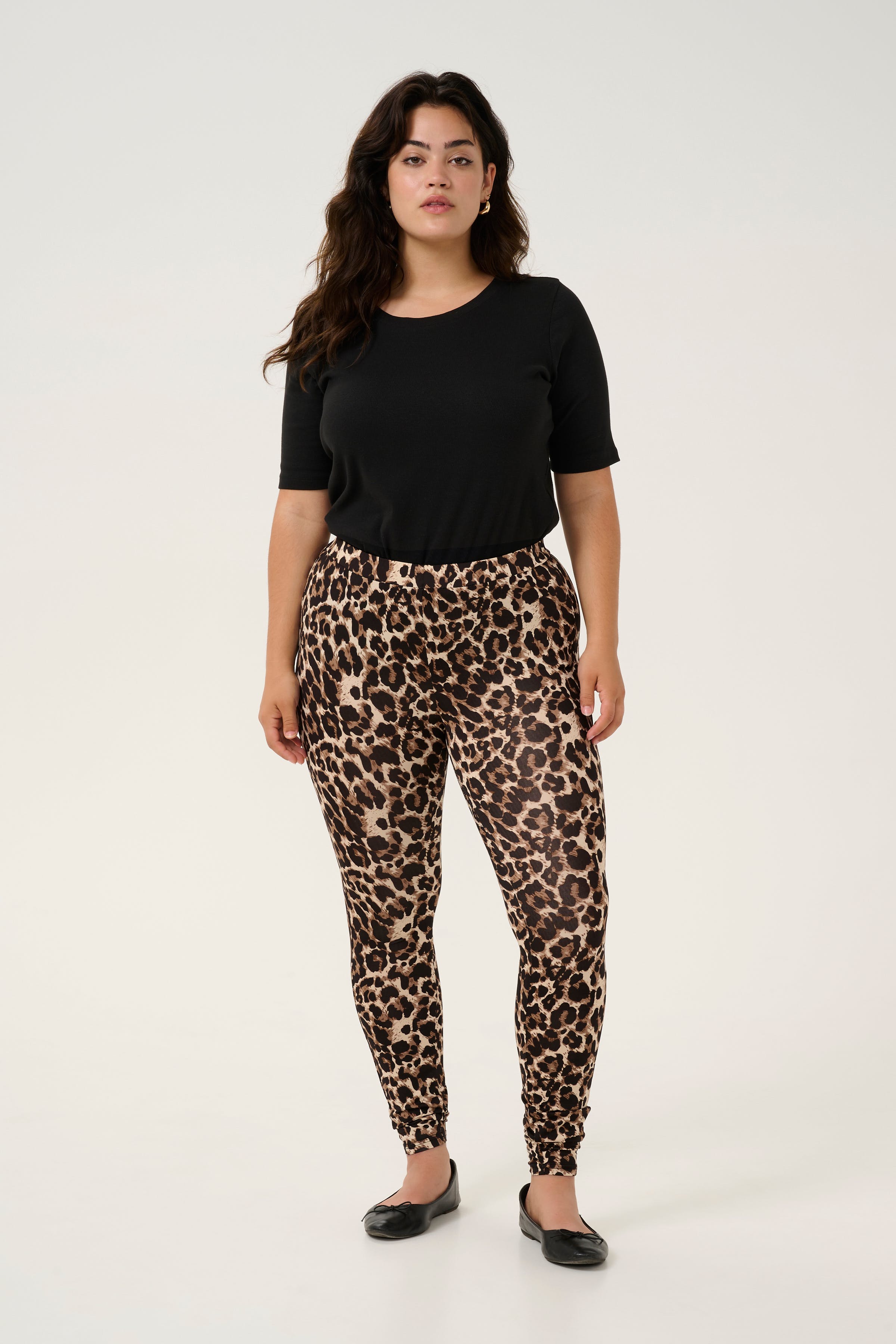 KCpeppi Leopard Leggings LOOKBOOK FRONT 10583148-101623